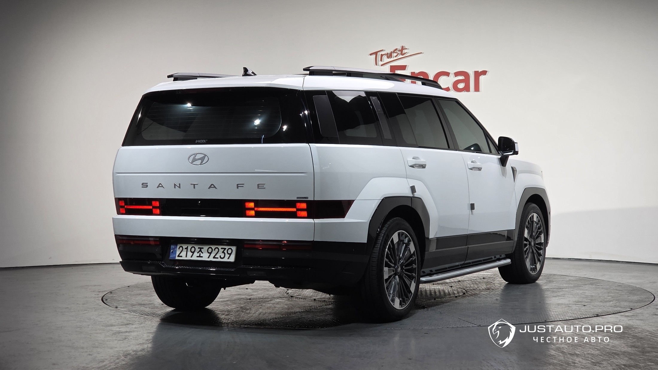 Автомобиль Hyundai Santafe