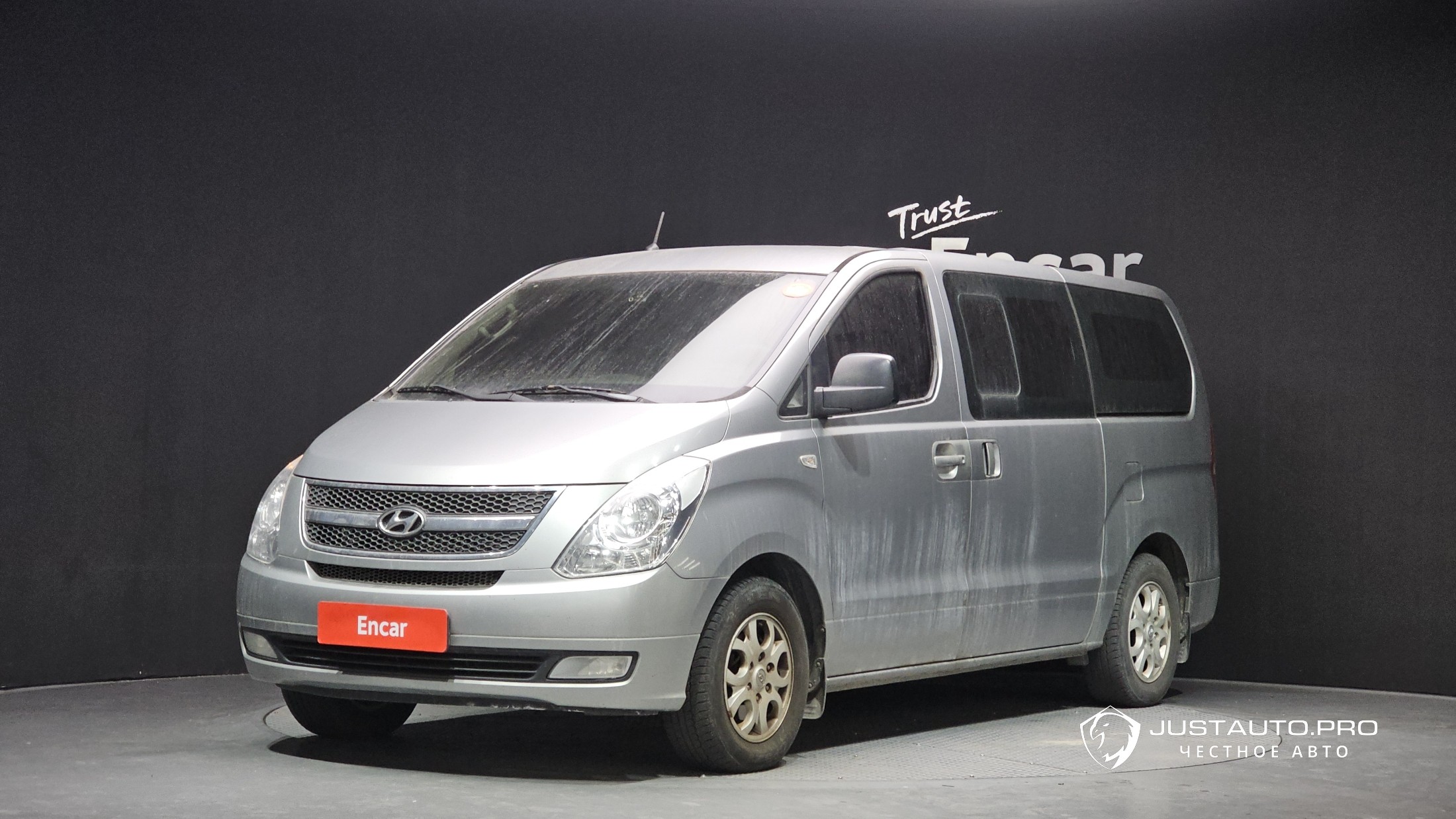 Автомобиль Hyundai Starex