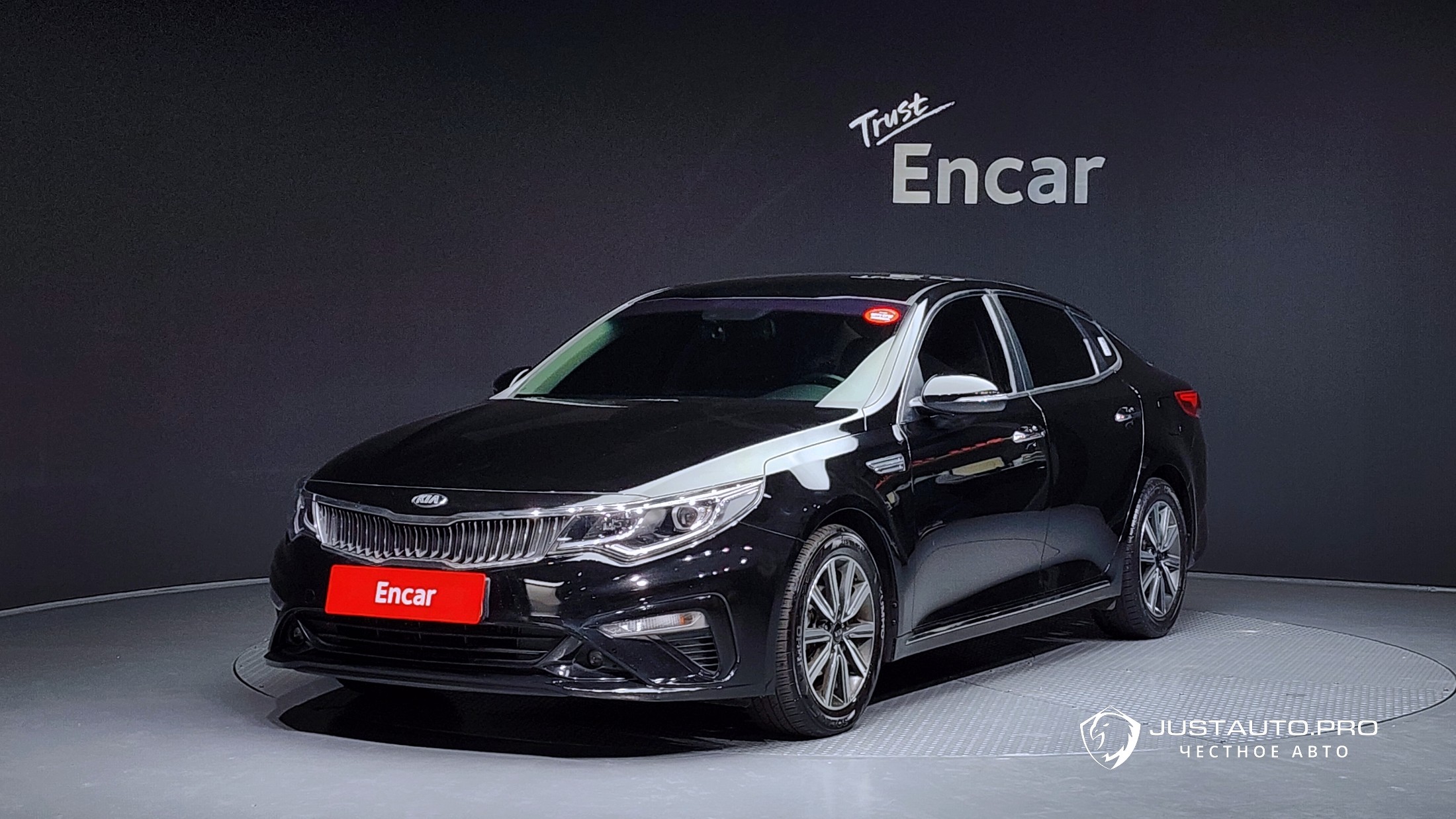 Автомобиль Kia K5