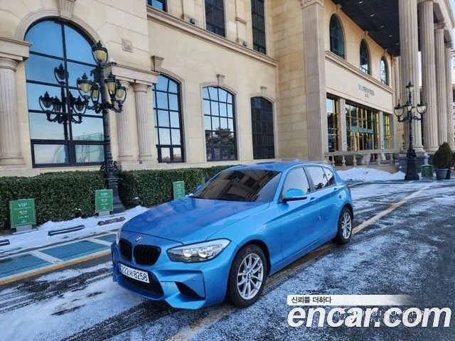 Автомобиль BMW 1-Series