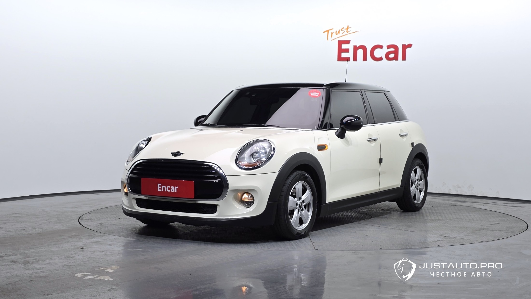 Автомобиль Mini Cooper