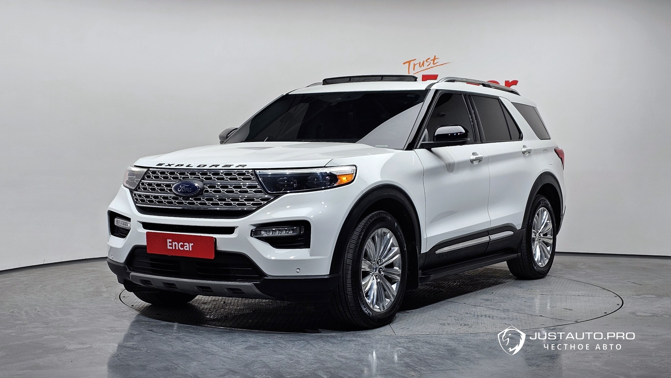 Автомобиль Ford Explorer