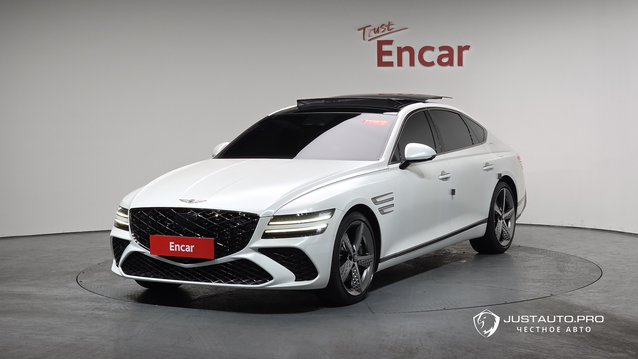 Автомобиль Genesis G80