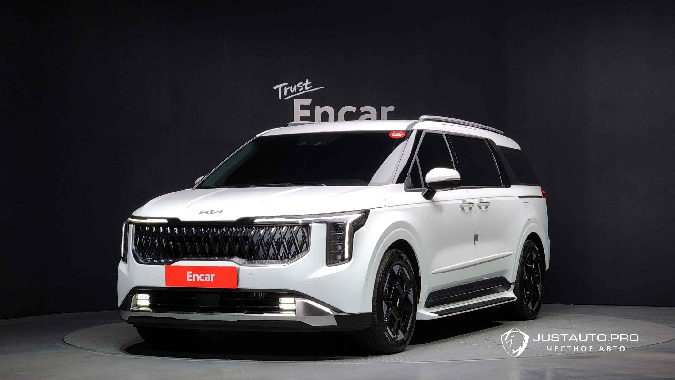 Автомобиль Kia Canival