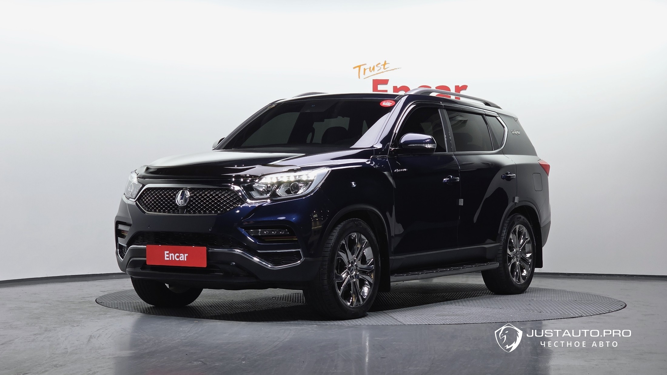Автомобиль KG_Mobility_Ssangyong Rexton