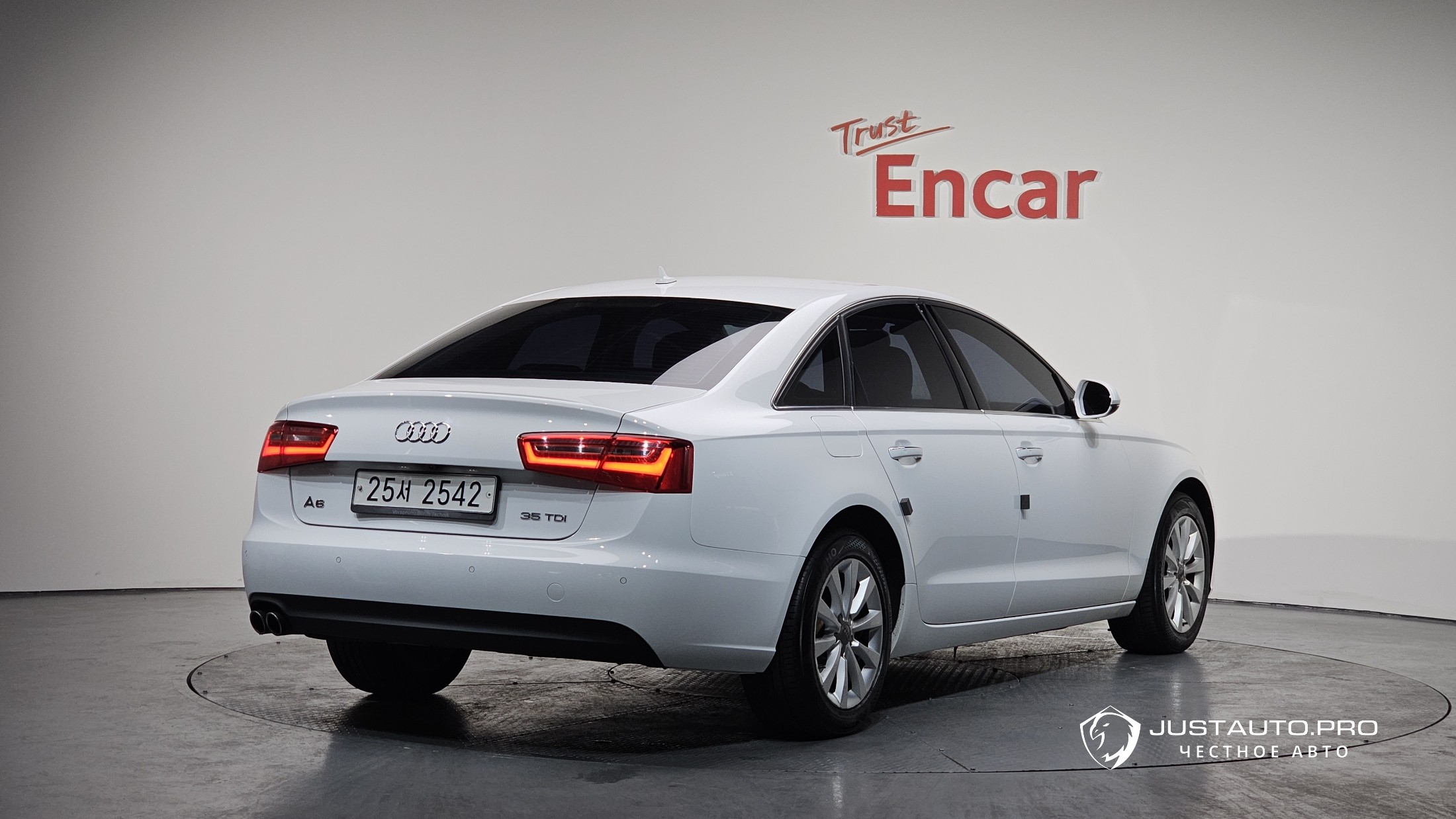 Автомобиль Audi A6