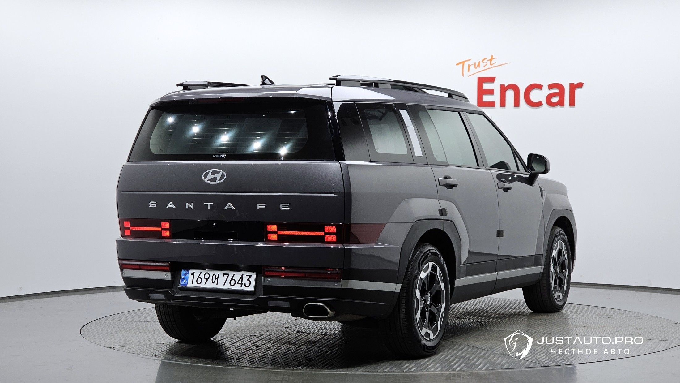 Автомобиль Hyundai Santafe