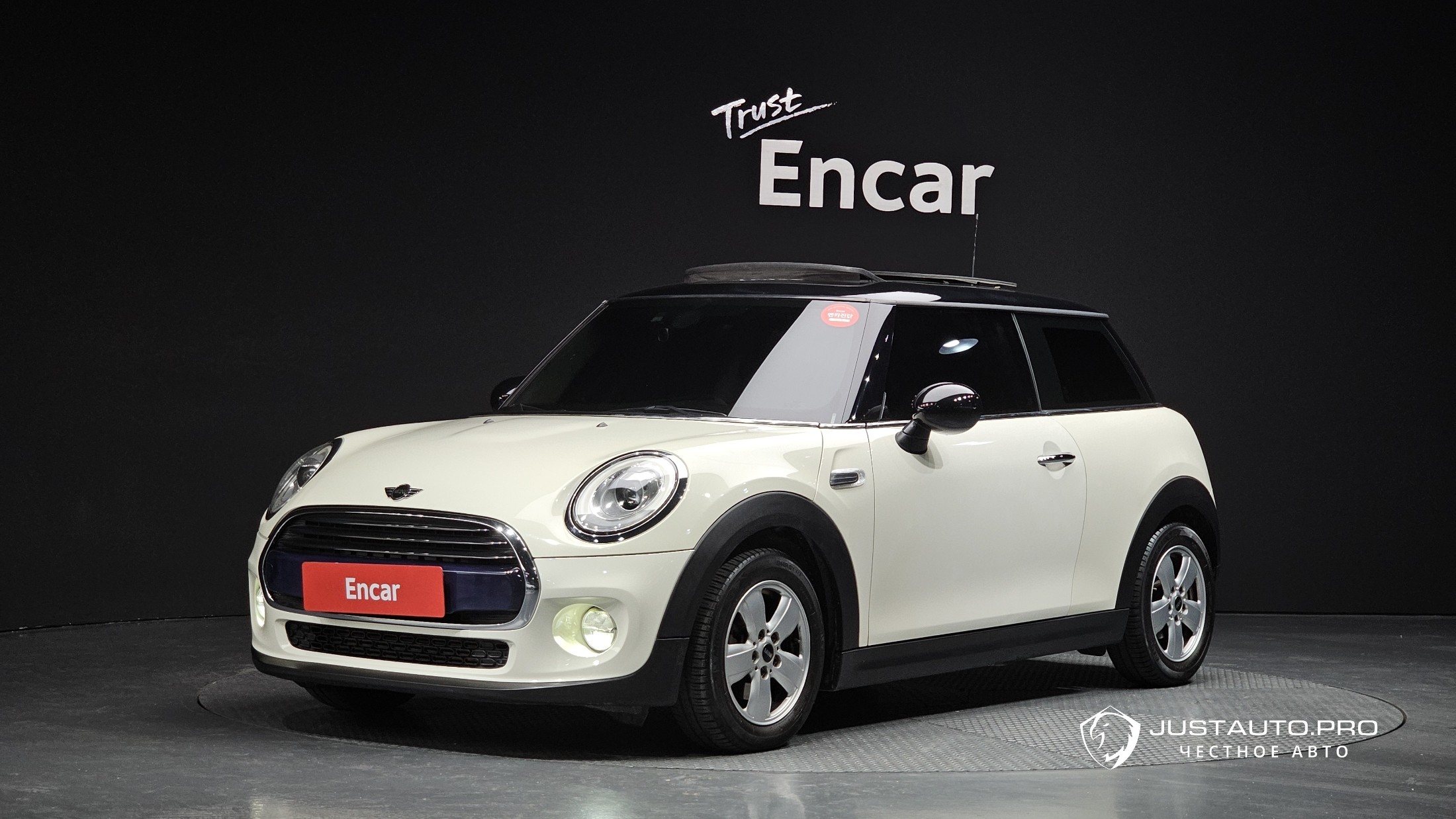 Автомобиль Mini Cooper