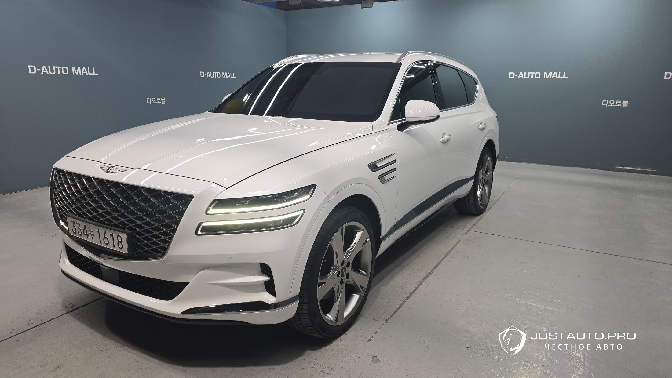 Автомобиль Genesis GV80