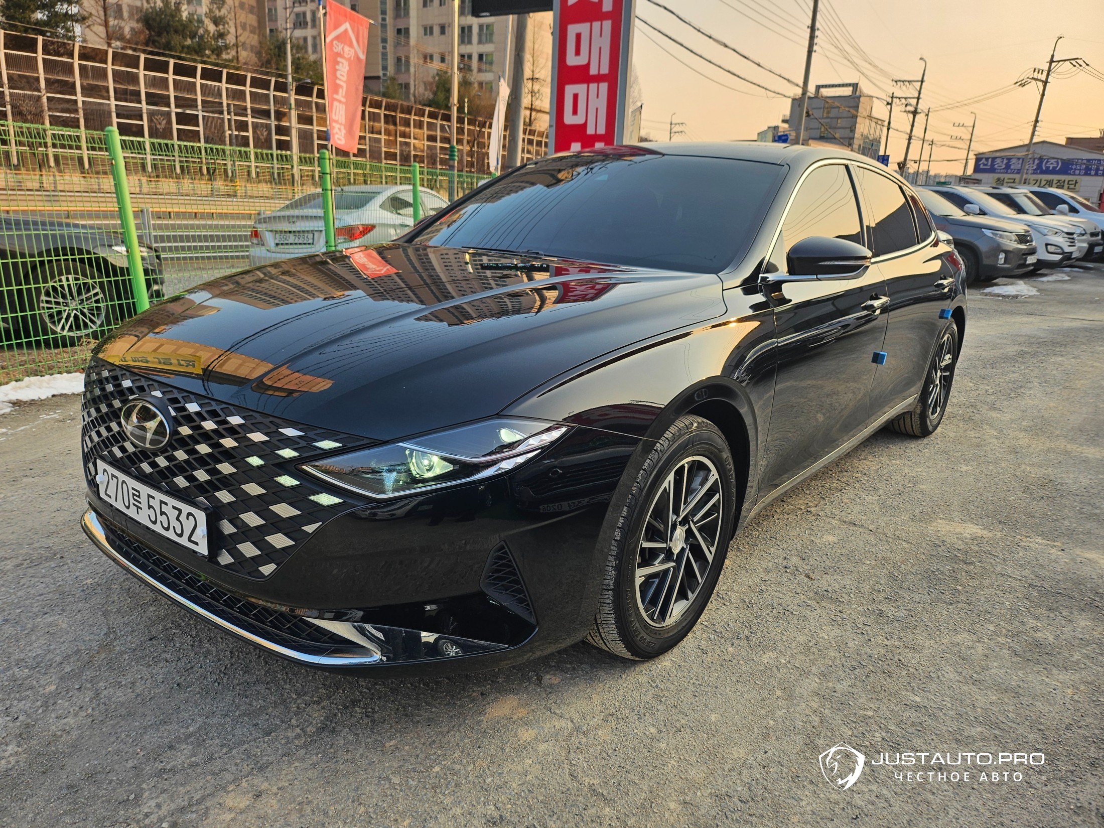 Автомобиль Hyundai Grandeur