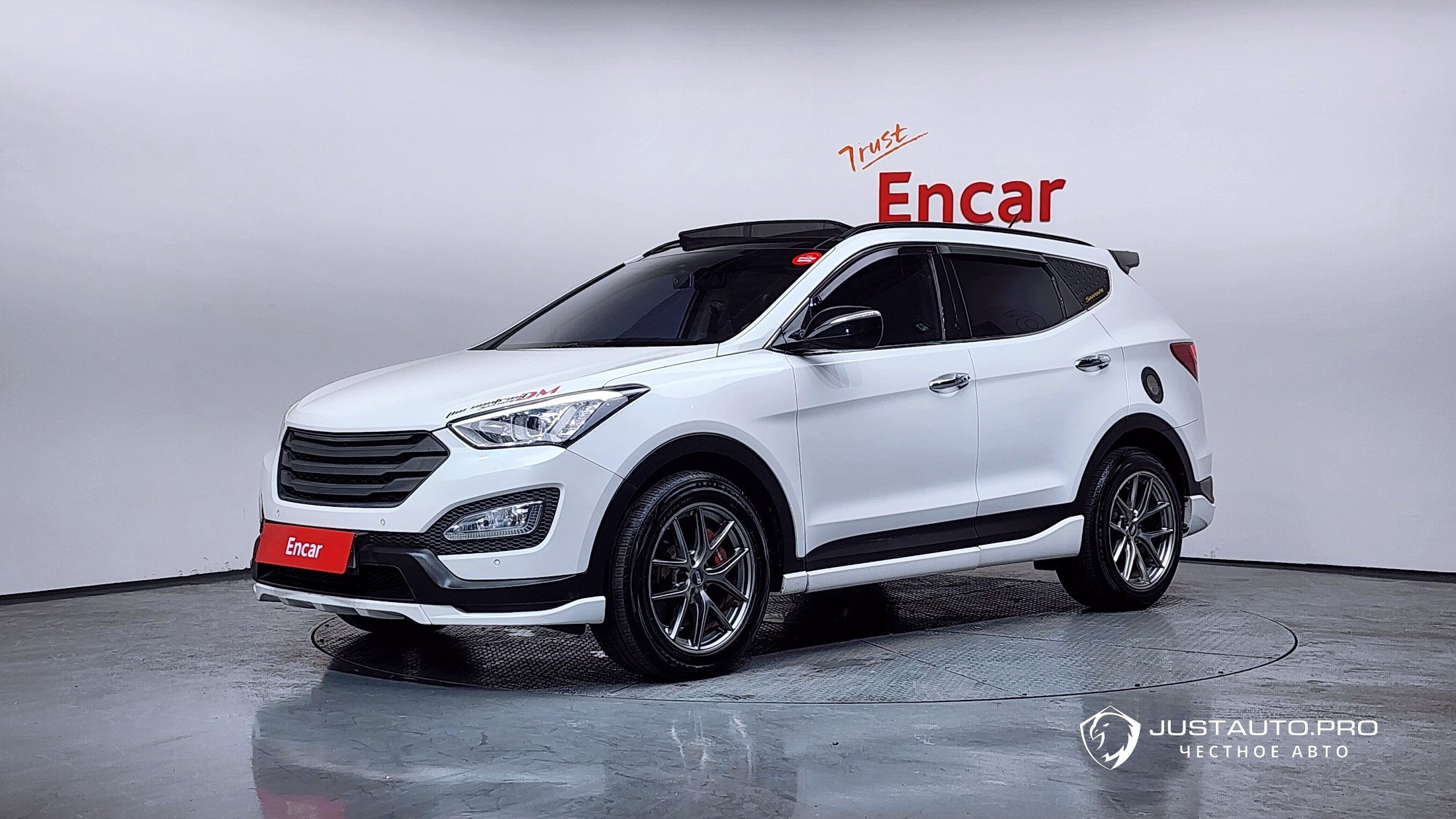 Автомобиль Hyundai Santafe