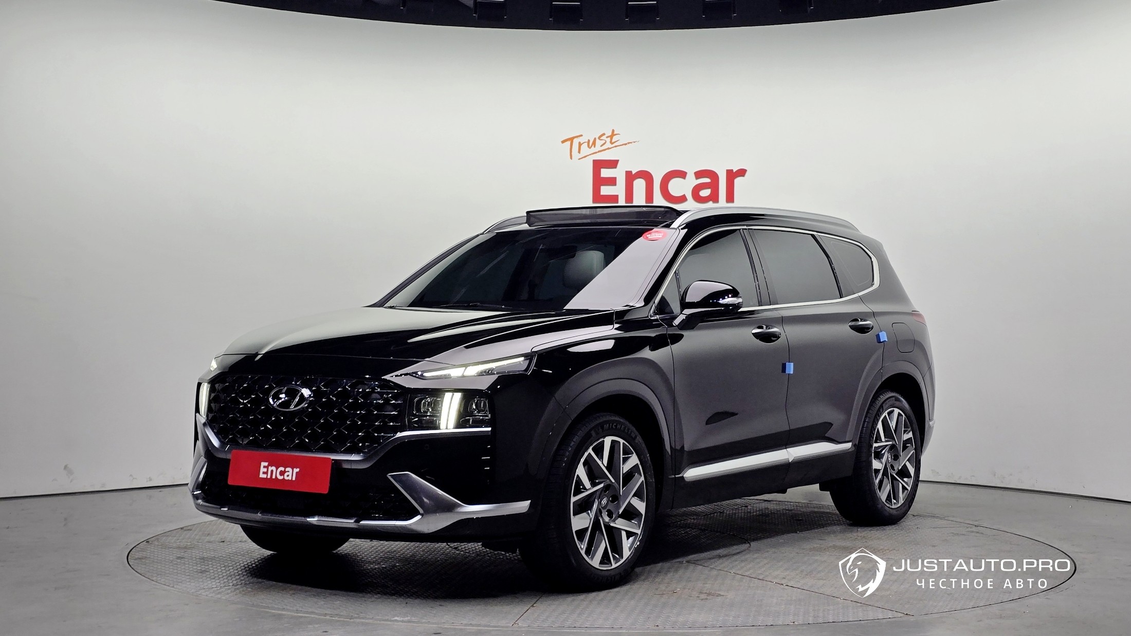 Автомобиль Hyundai Santafe