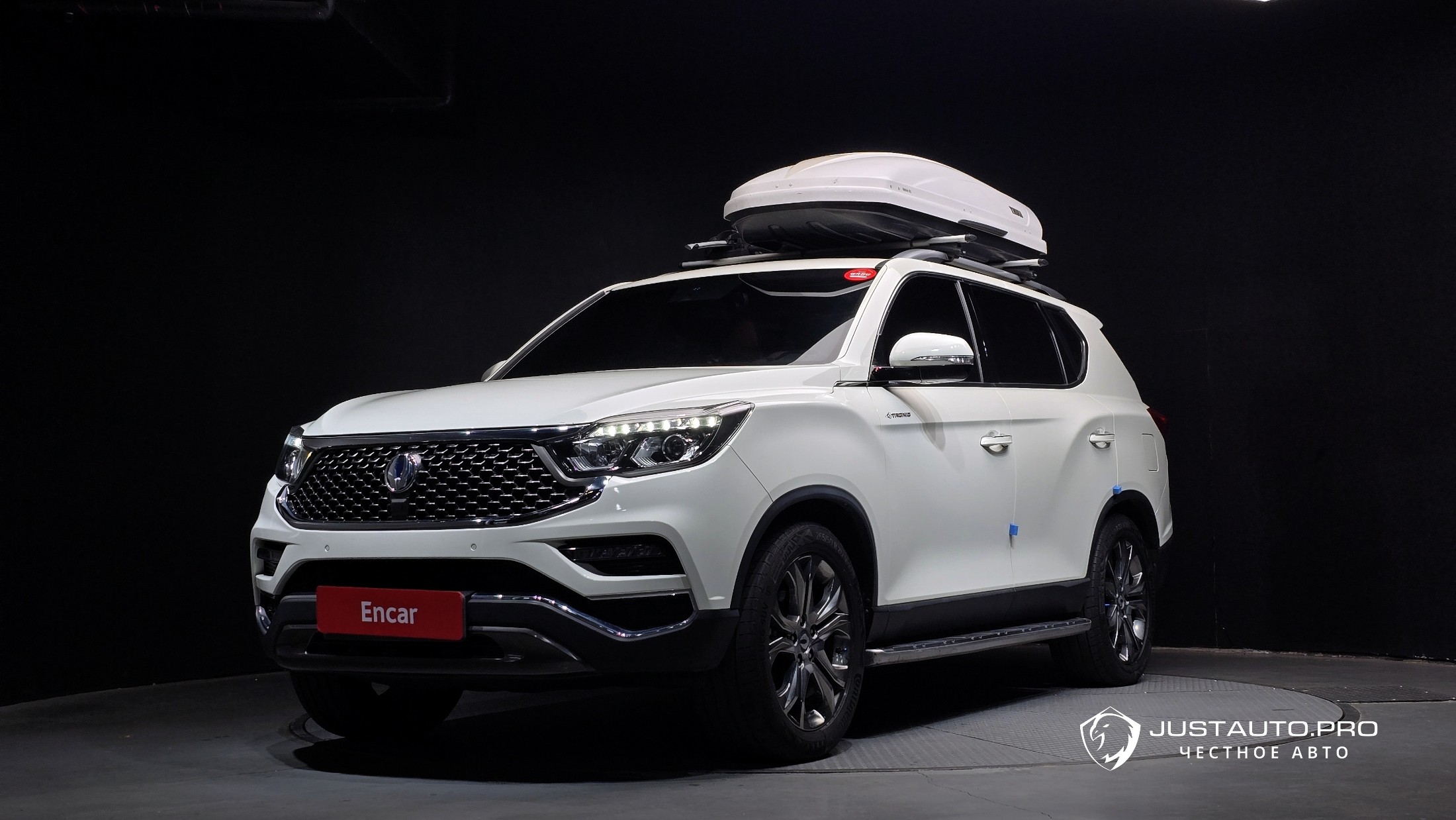 Автомобиль KG_Mobility_Ssangyong Rexton
