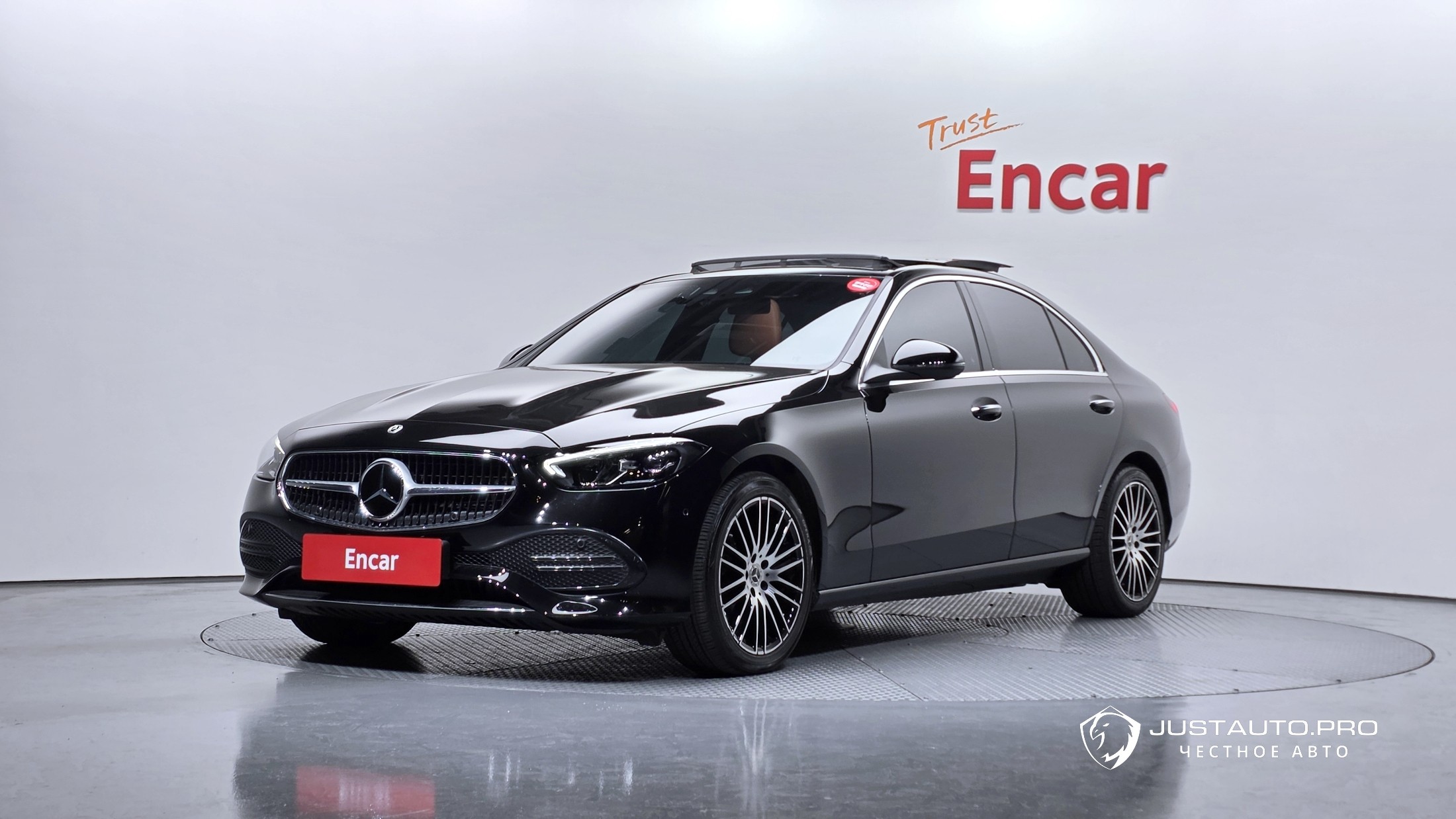 Автомобиль Mercedes-Benz C-Class