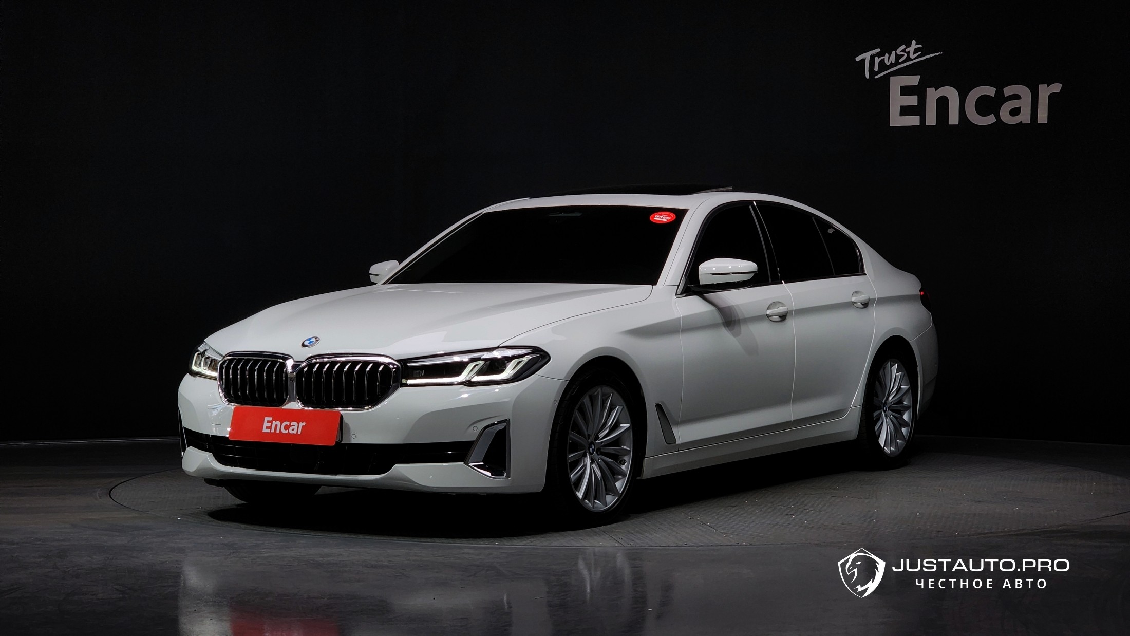 Автомобиль BMW 5-Series