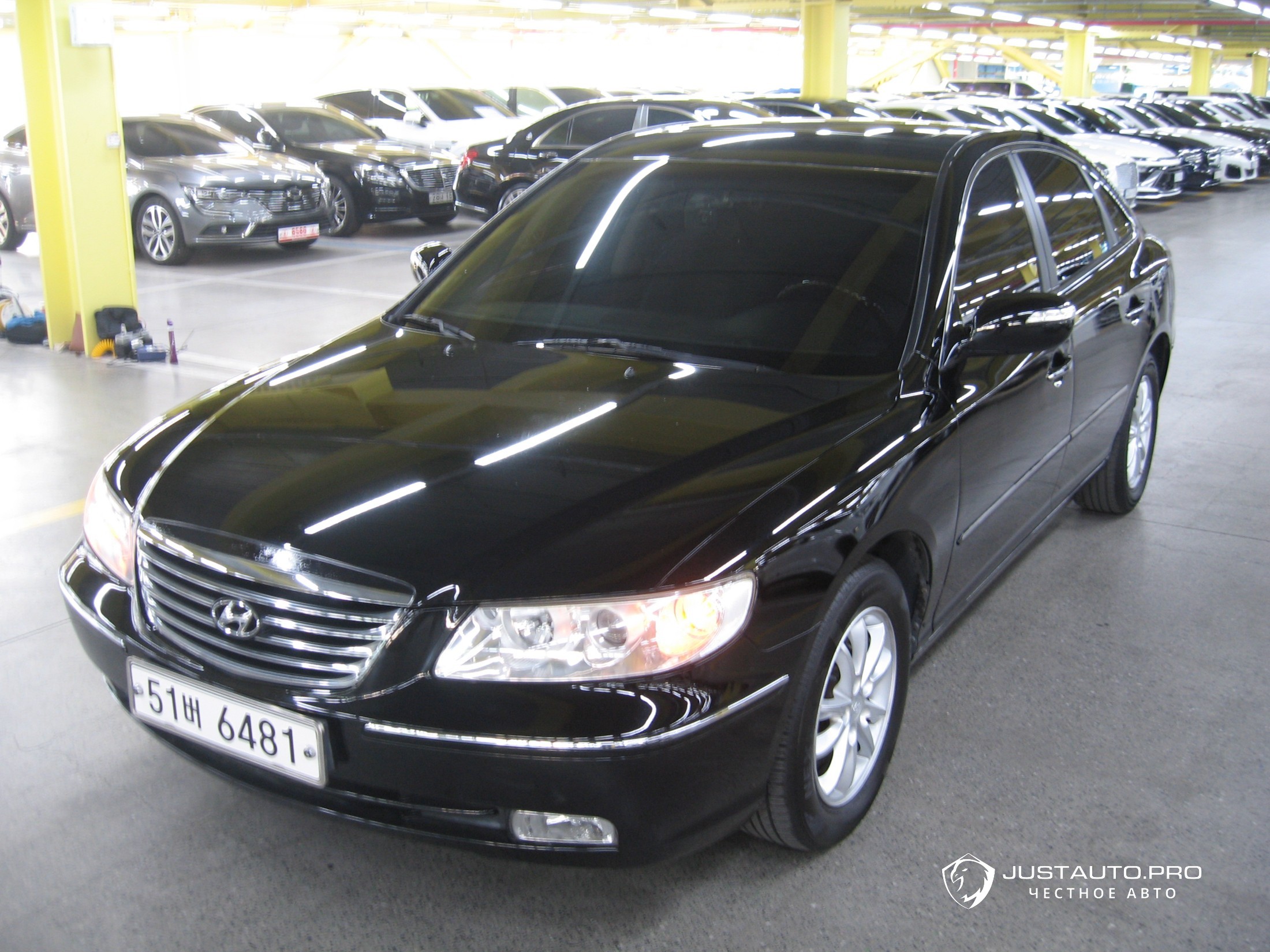 Автомобиль Hyundai Grandeur
