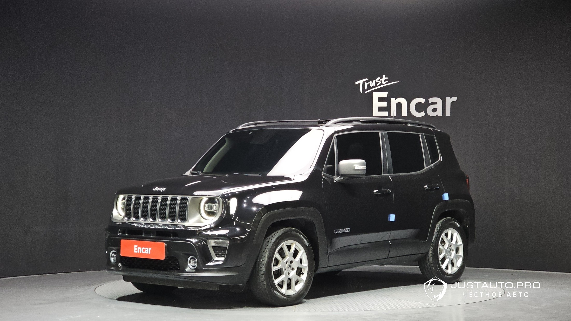 Автомобиль Jeep Renegade