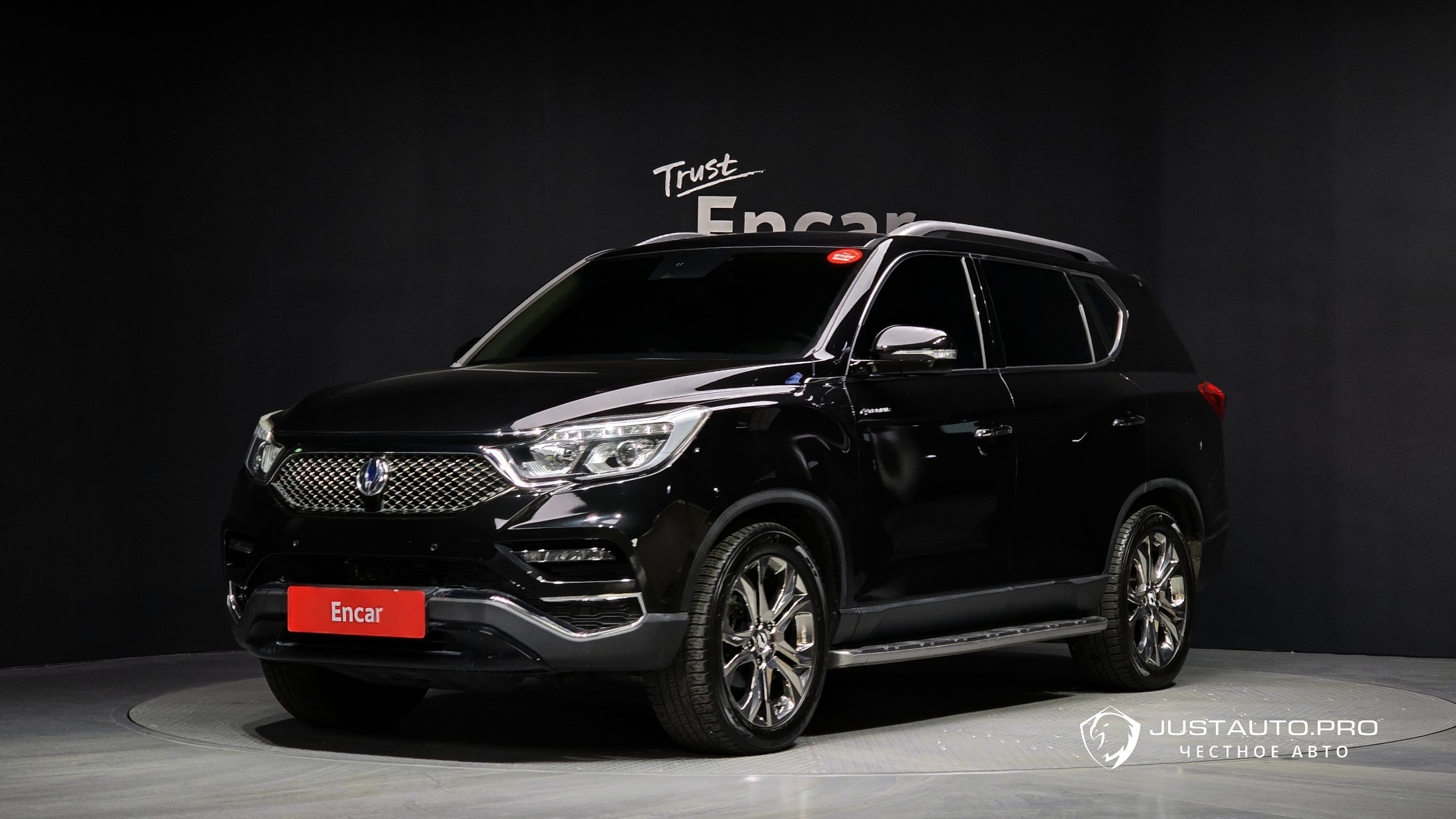 Автомобиль KG_Mobility_Ssangyong Rexton