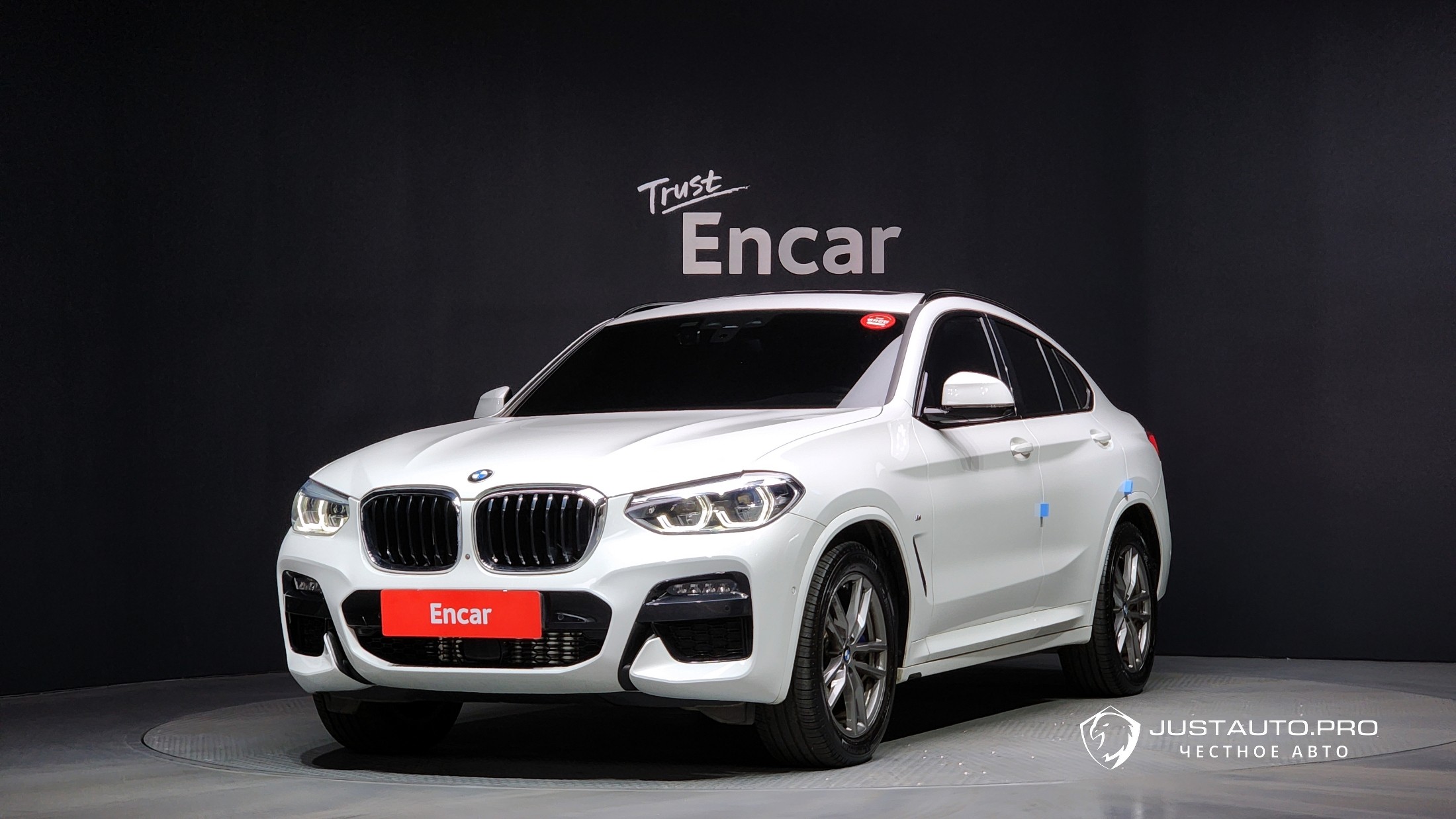 Автомобиль BMW X4