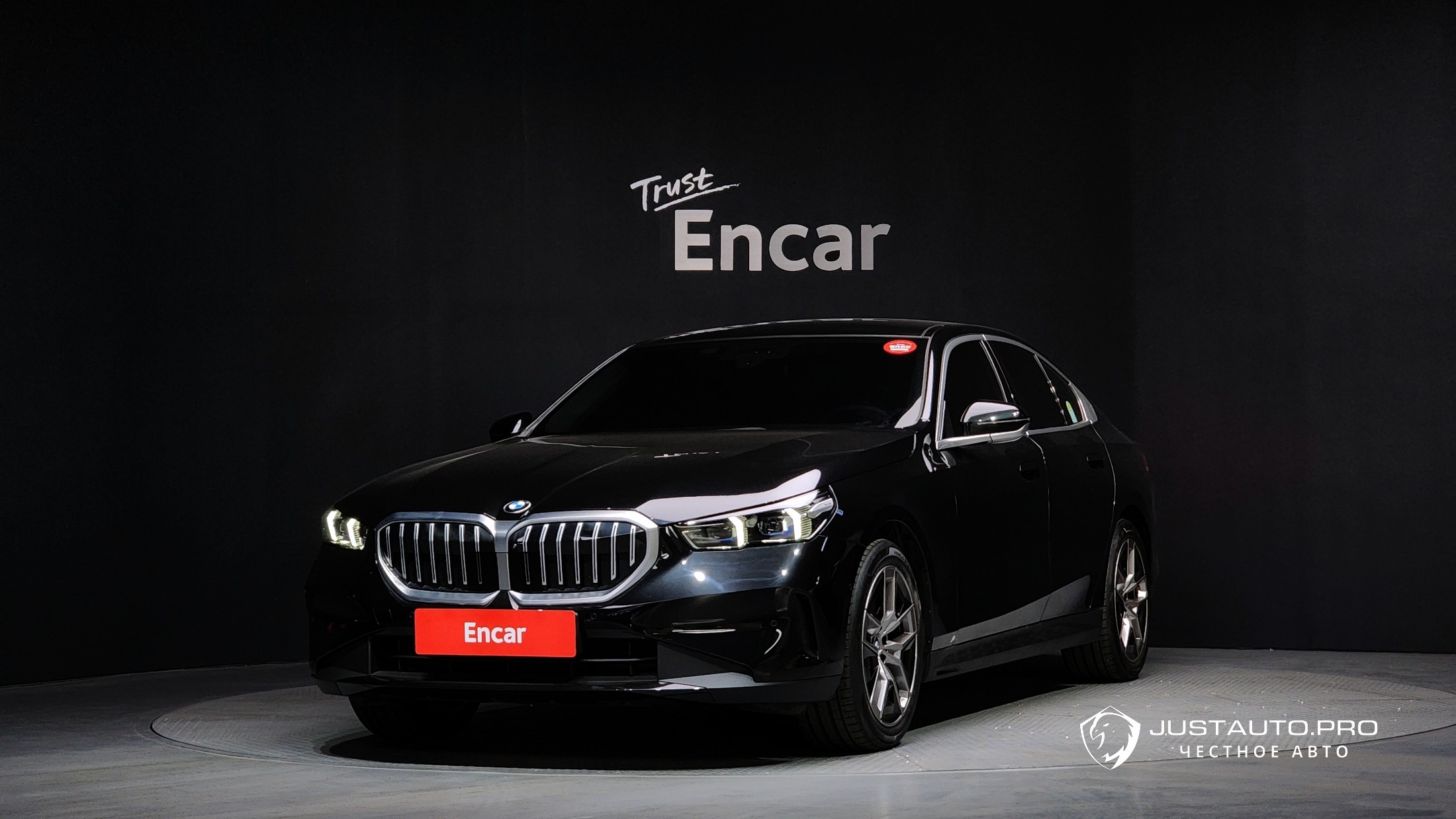 Автомобиль BMW 5-Series