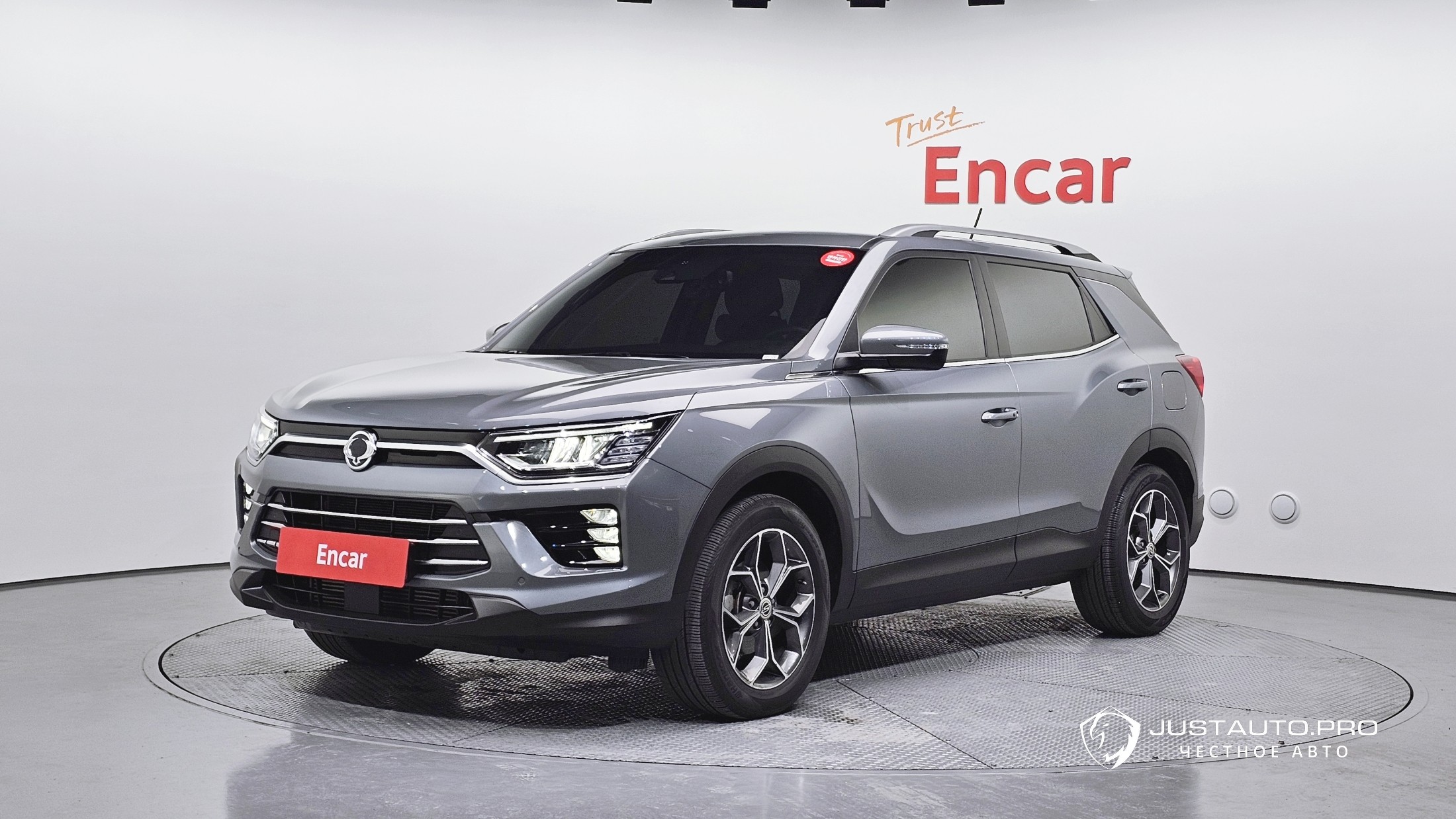 Автомобиль KG_Mobility_Ssangyong KORANDO
