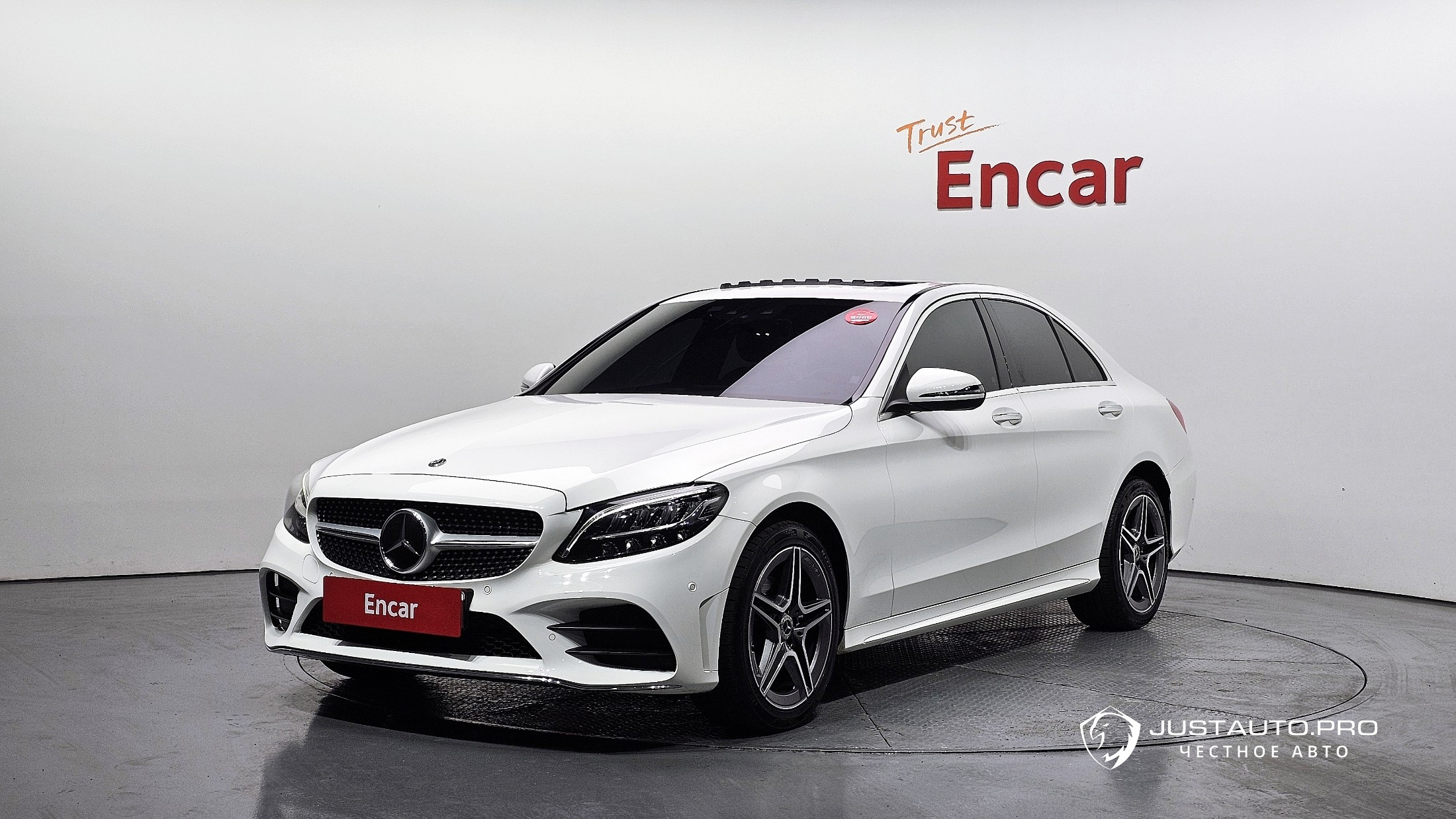 Автомобиль Mercedes-Benz C-Class