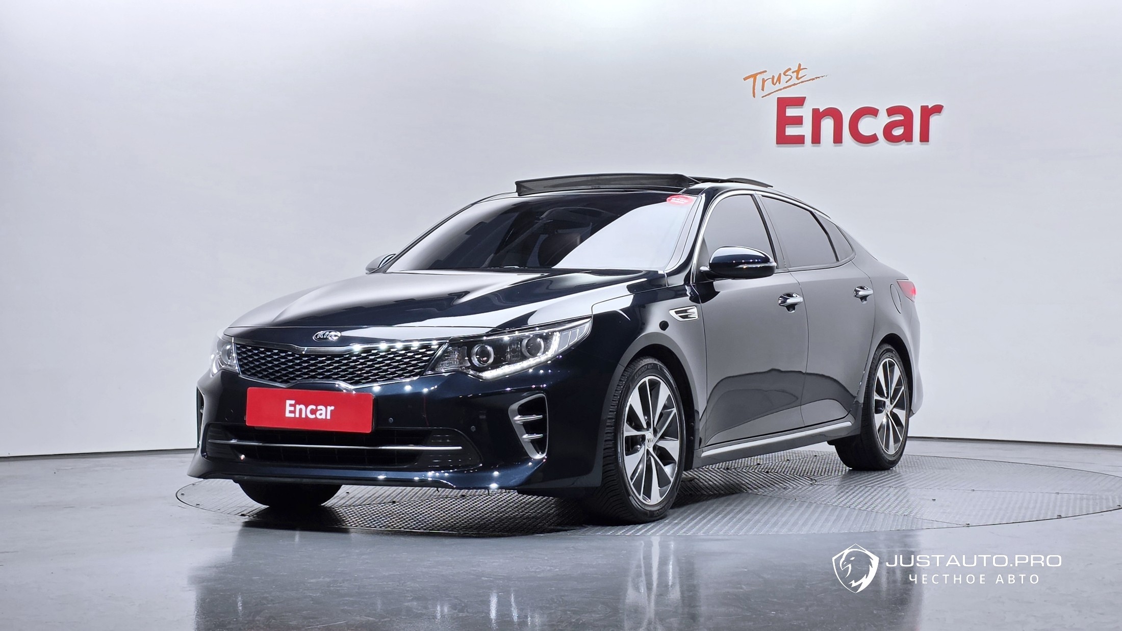 Автомобиль Kia K5