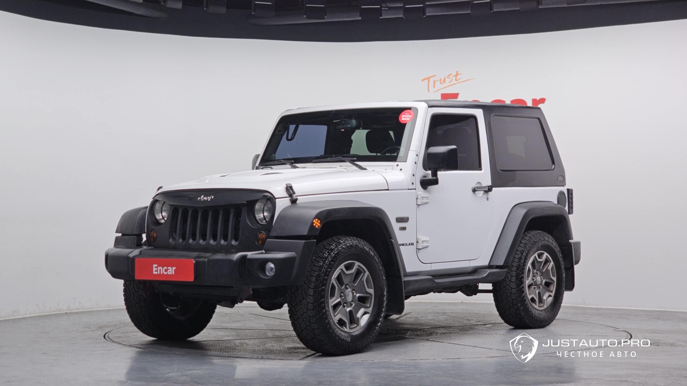 Автомобиль Jeep Wrangler