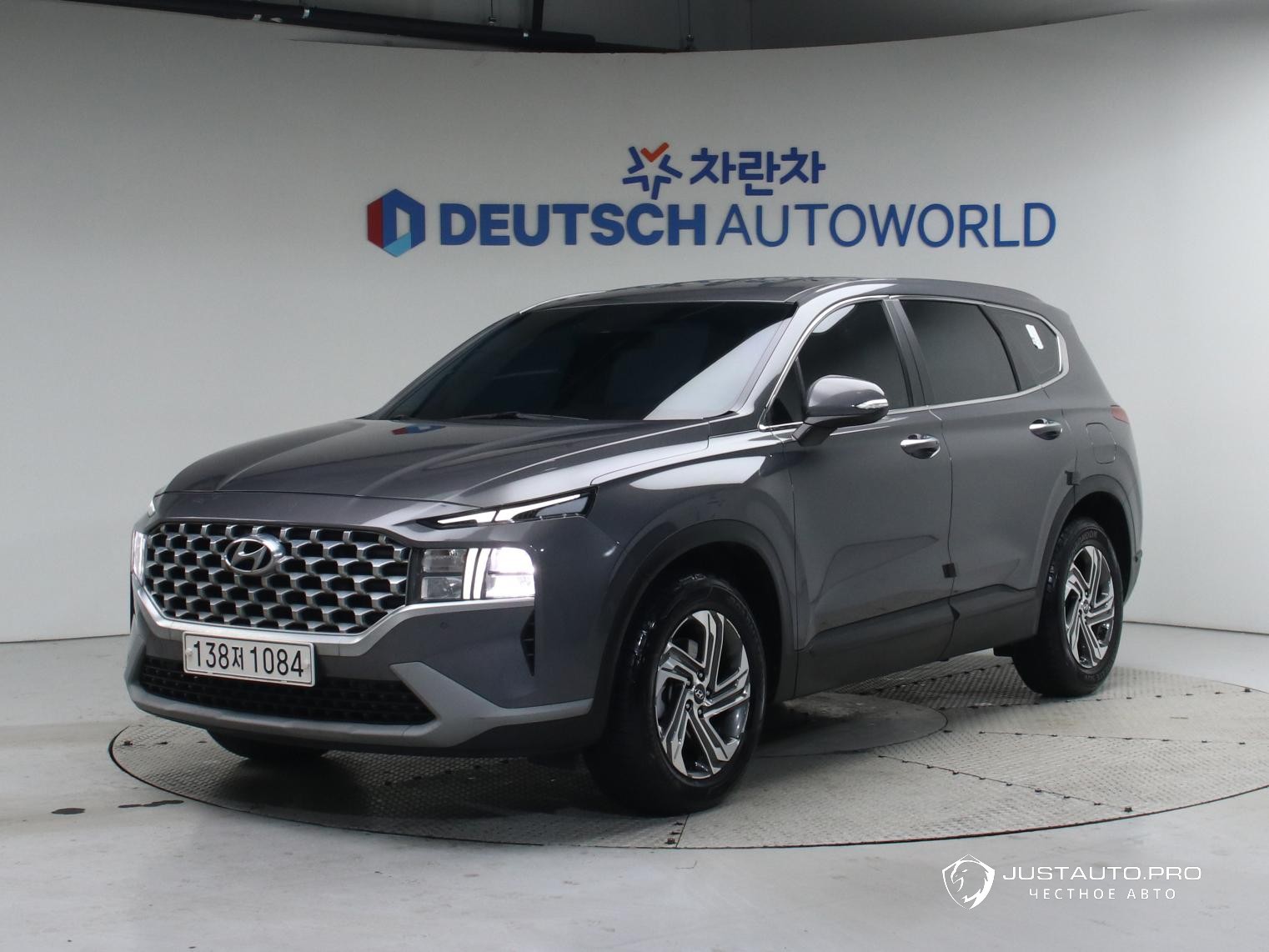 Автомобиль Hyundai Santafe