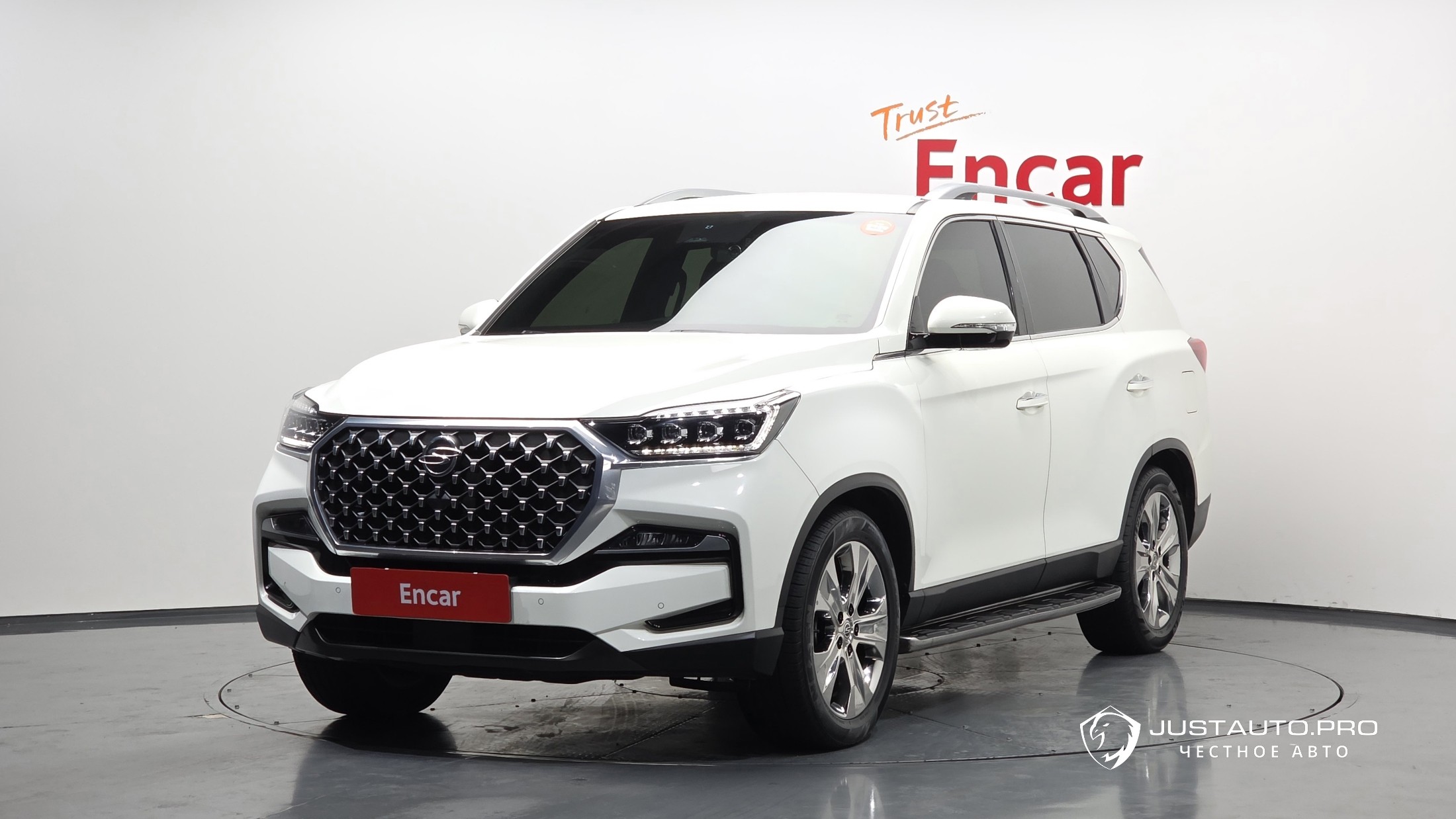 Автомобиль KG_Mobility_Ssangyong Rexton
