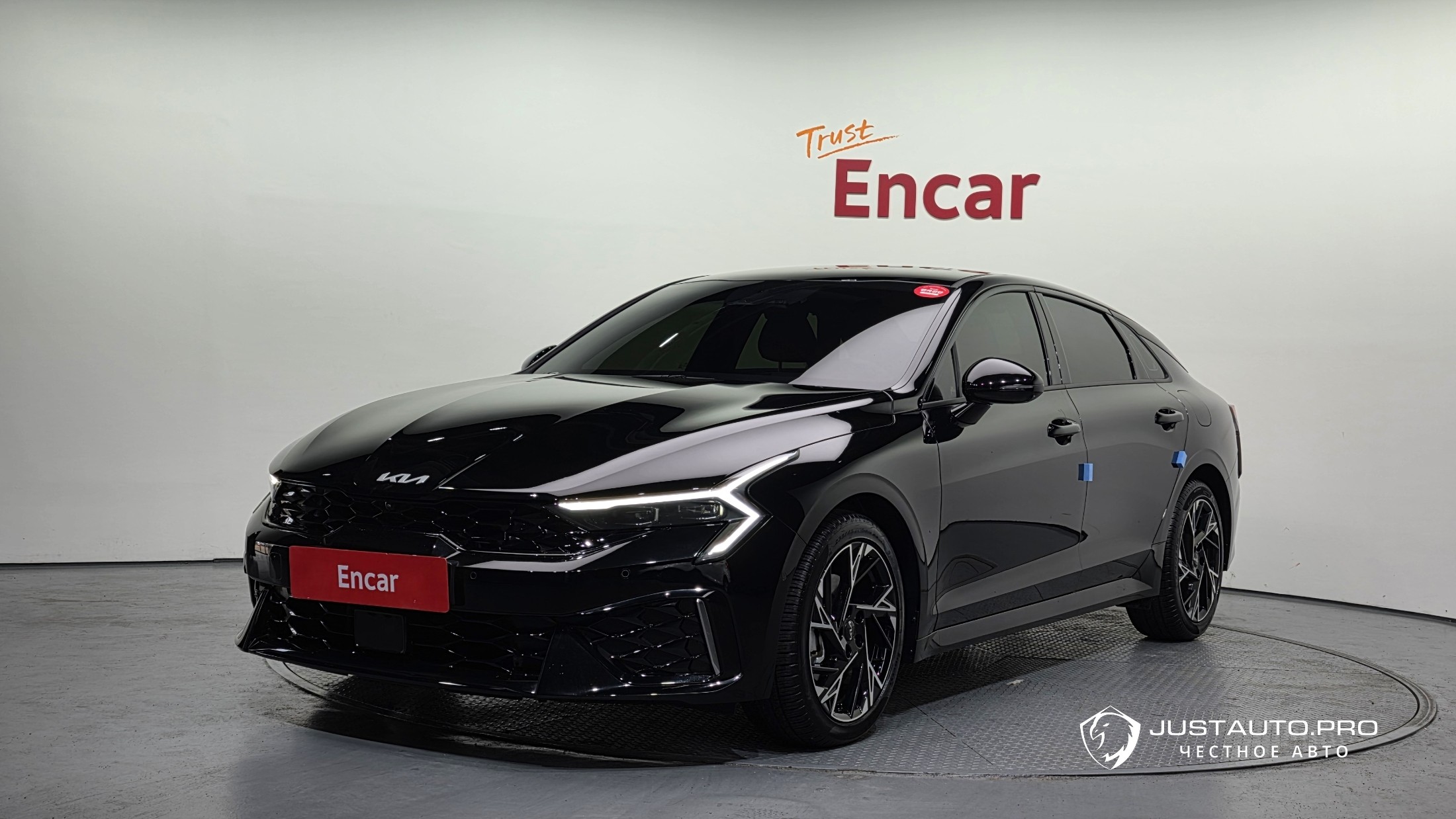 Автомобиль Kia K5
