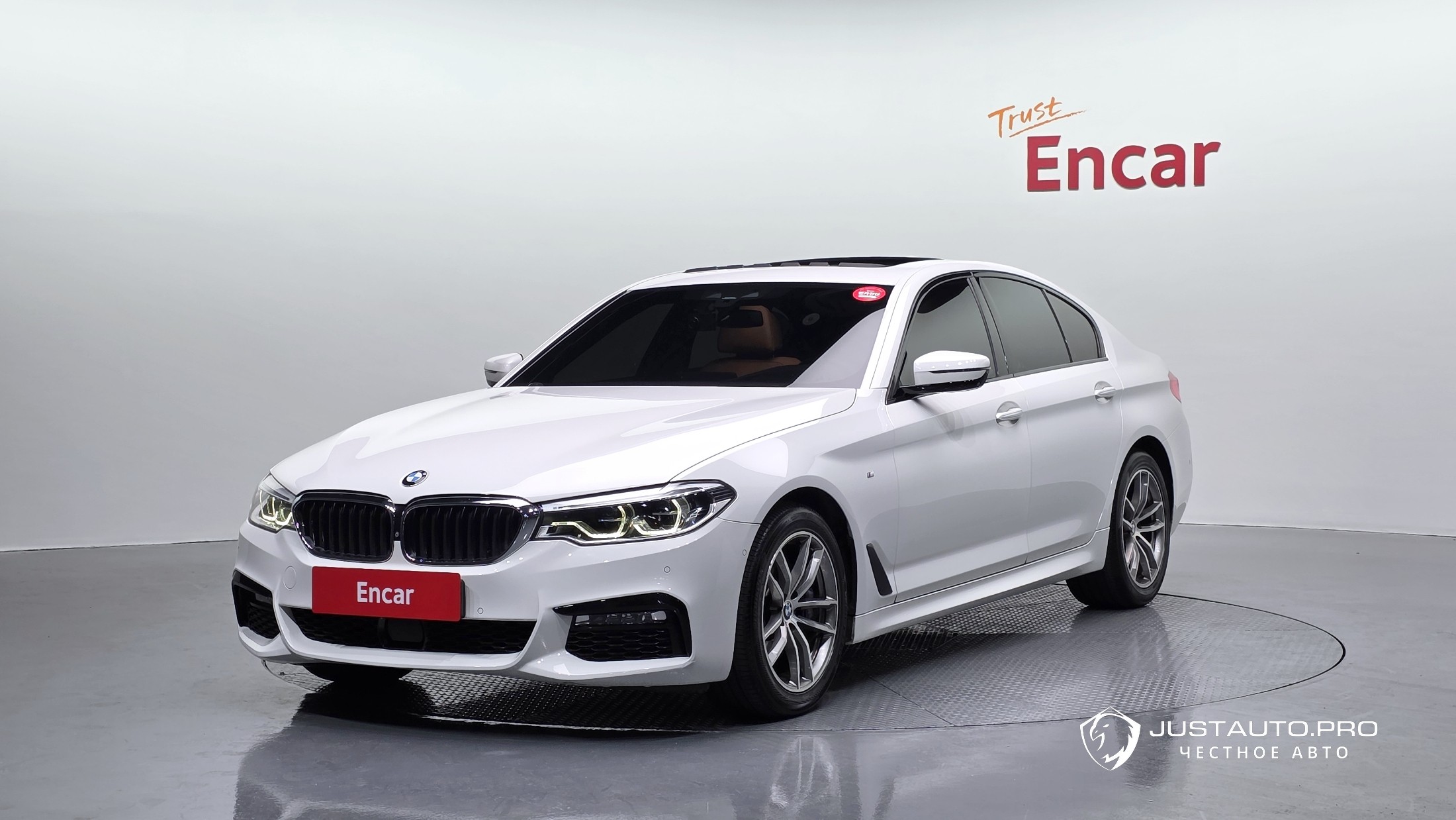 Автомобиль BMW 5-Series