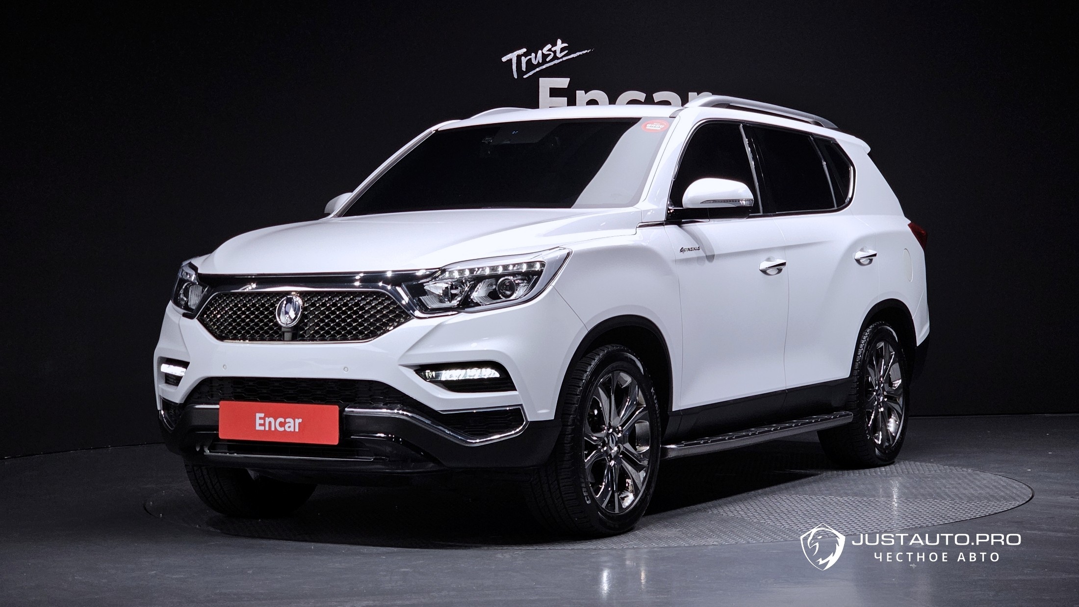 Автомобиль KG_Mobility_Ssangyong Rexton