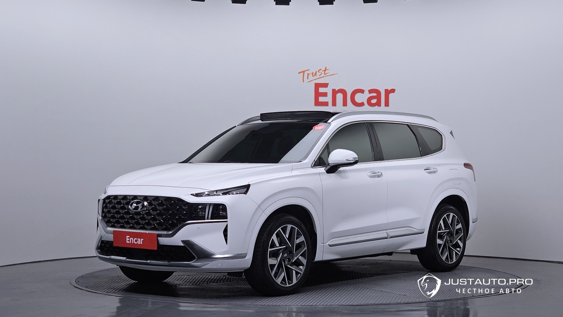 Автомобиль Hyundai Santafe