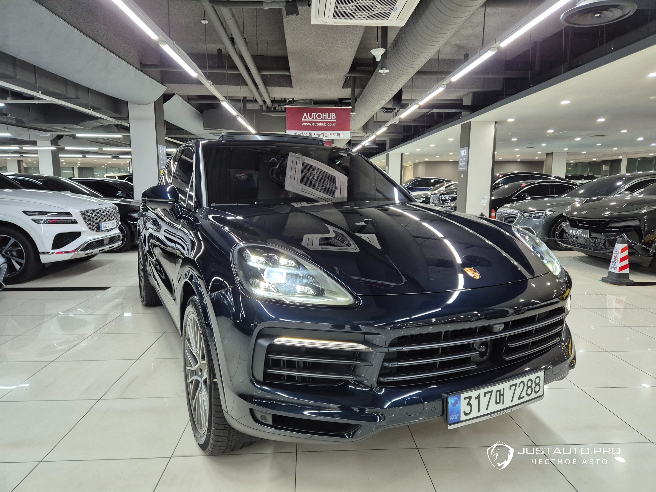Автомобиль Porsche Cayenne