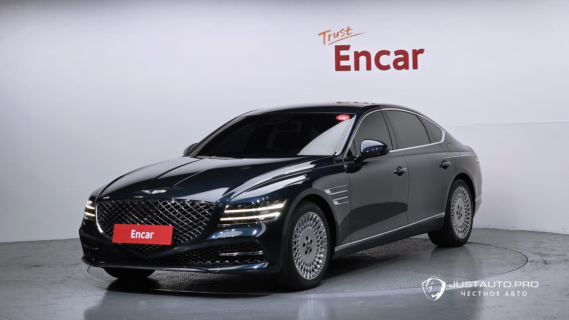Автомобиль Genesis G80