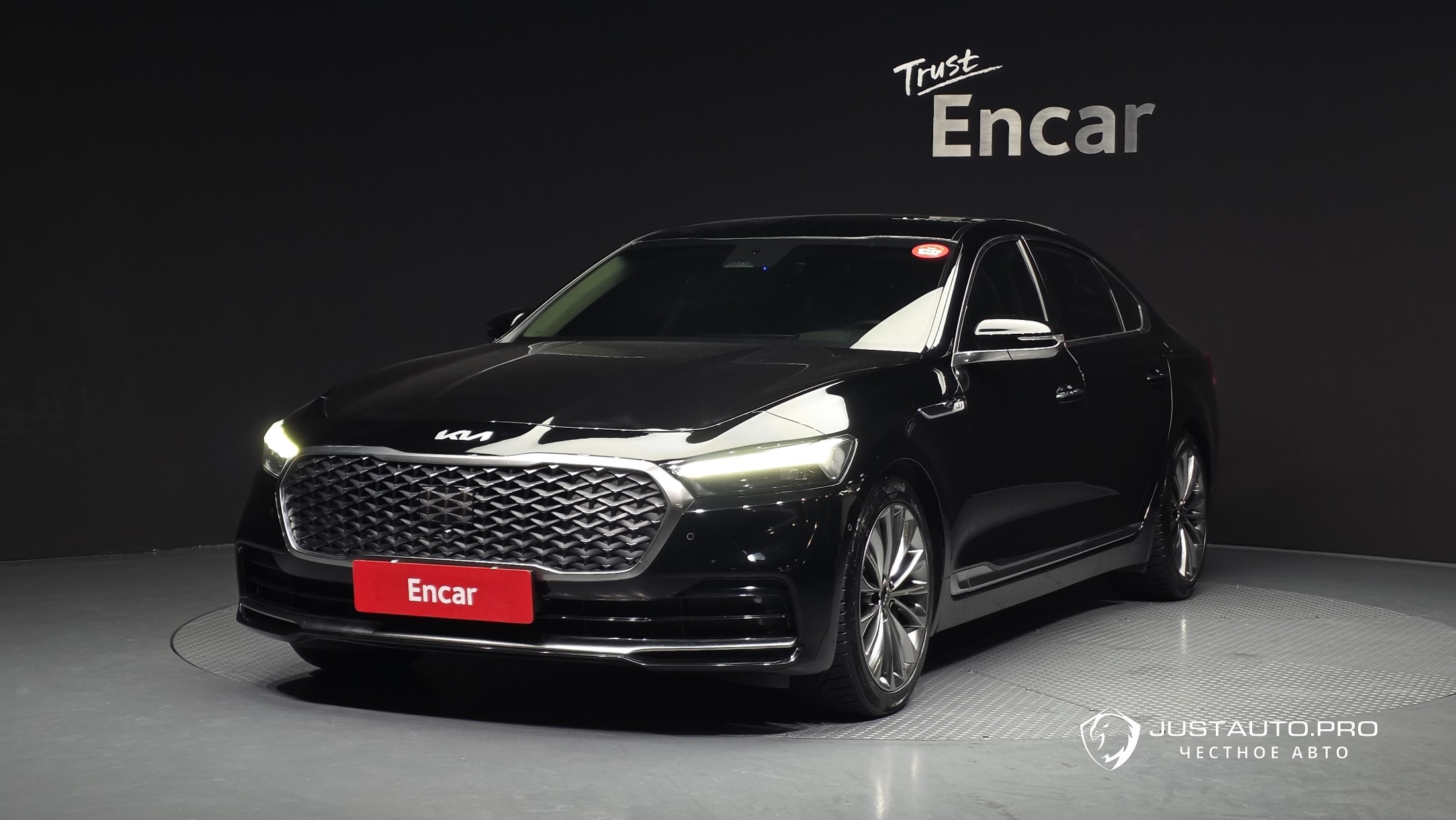 Автомобиль Kia K9