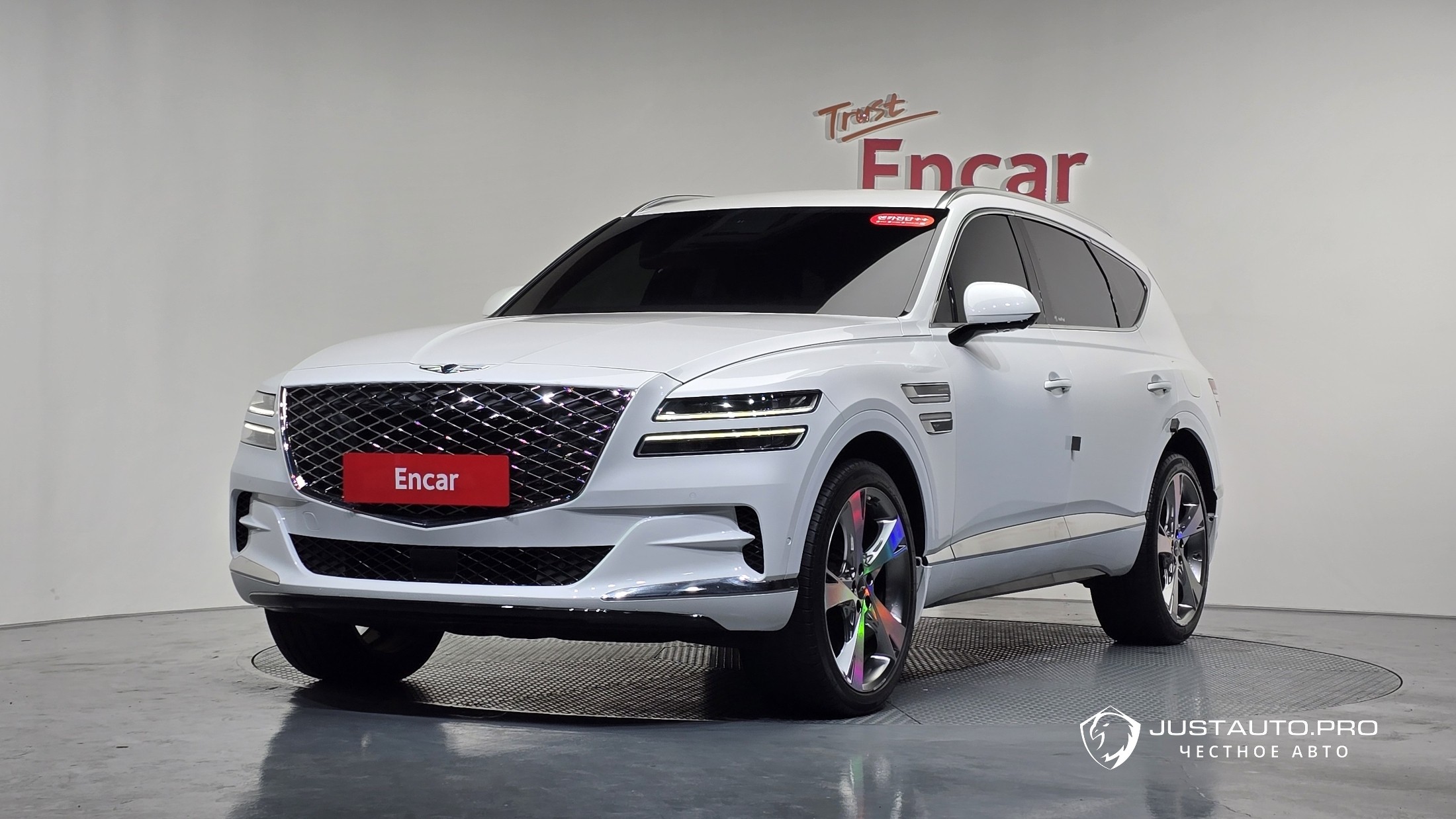 Автомобиль Genesis GV80