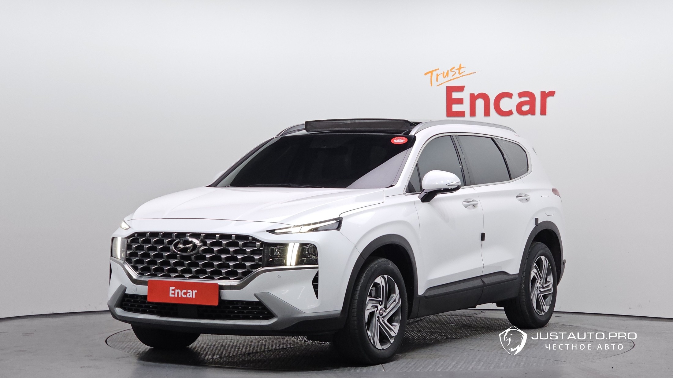 Автомобиль Hyundai Santafe