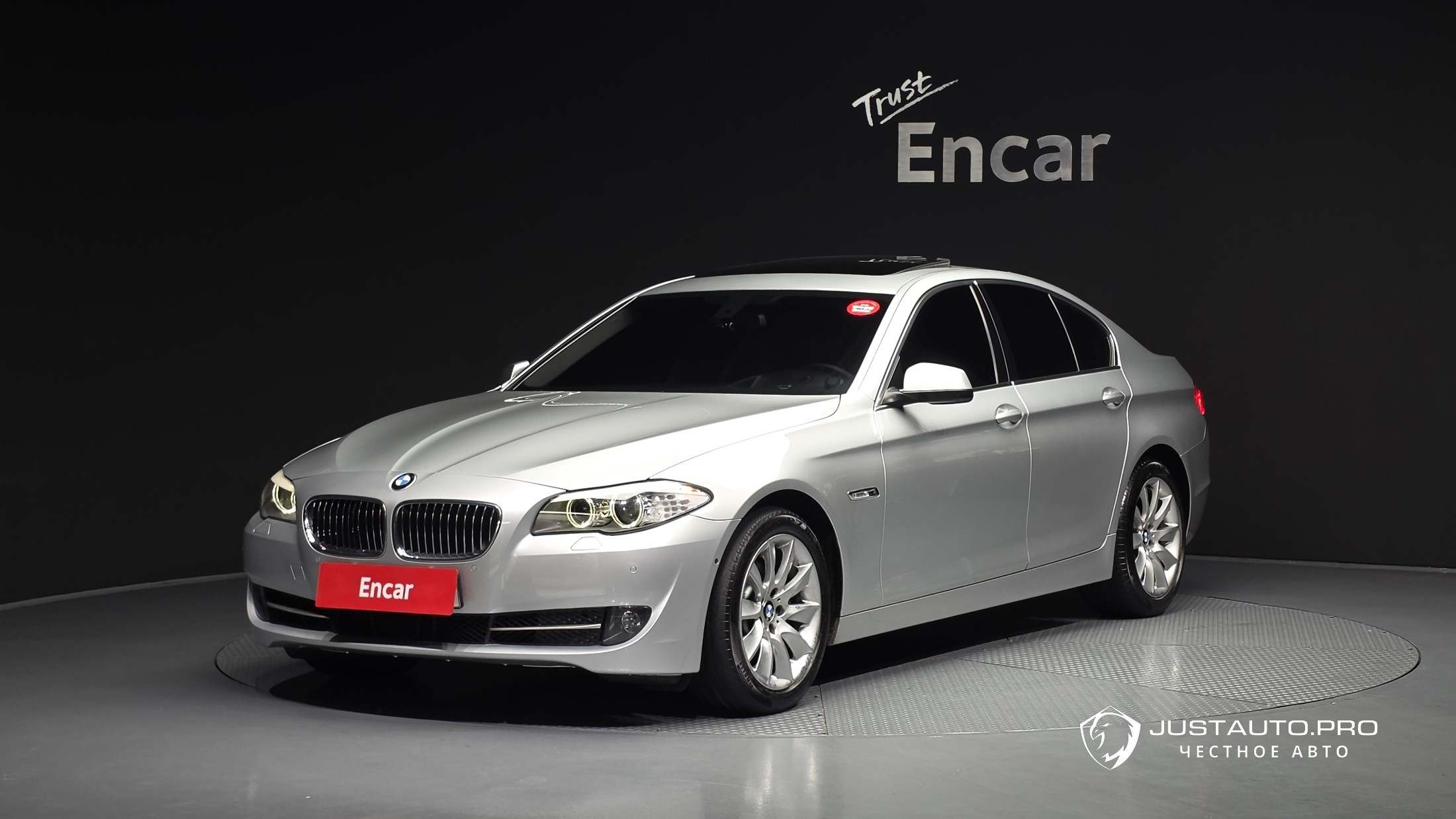 Автомобиль BMW 5-Series