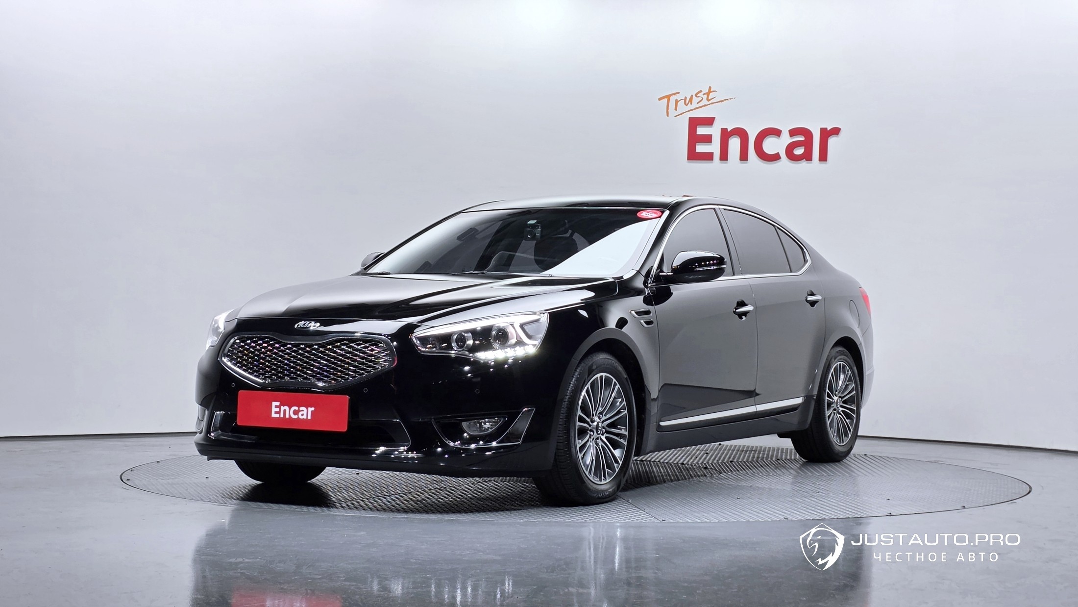 Автомобиль Kia K7