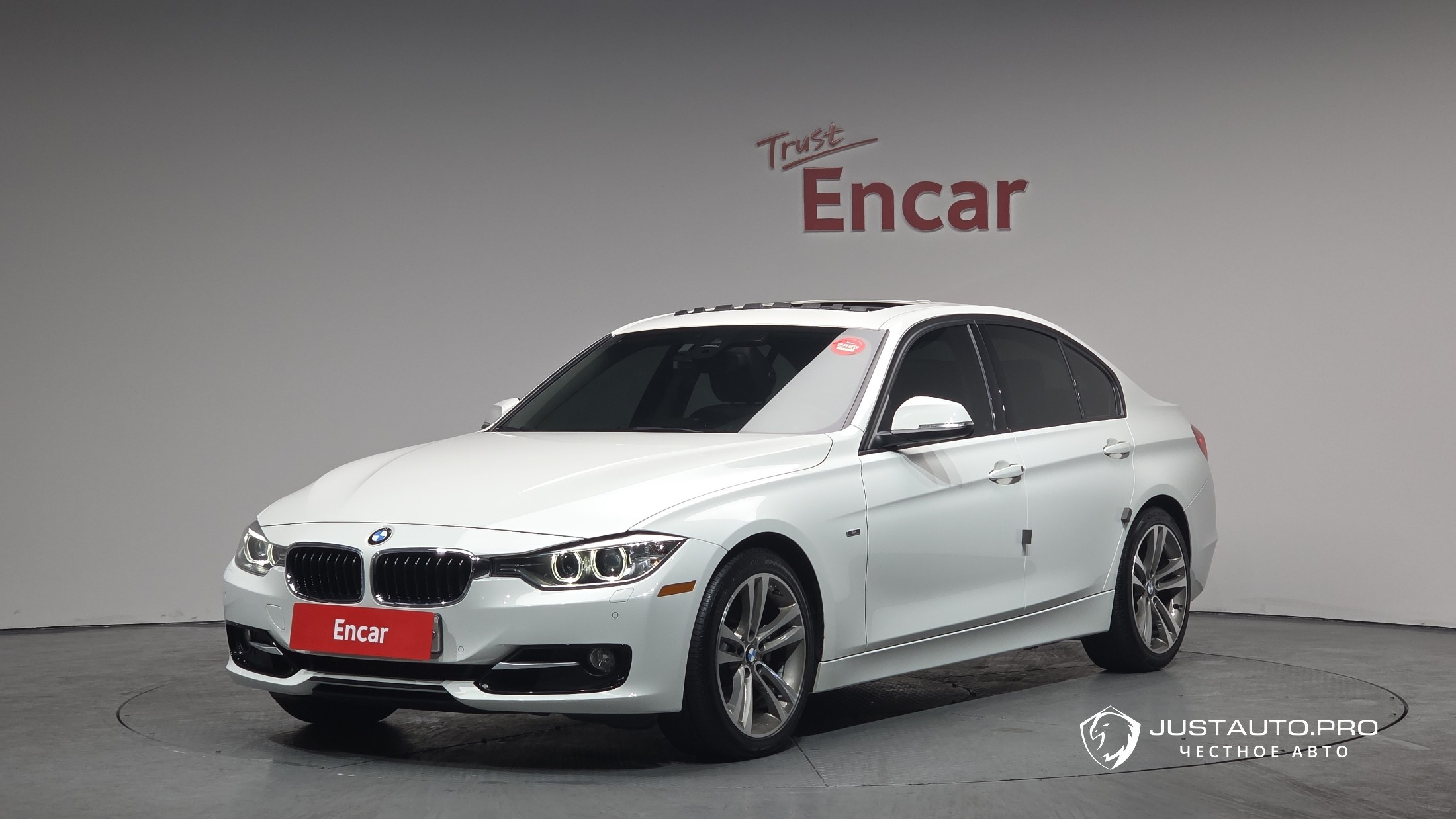 Автомобиль BMW 3-Series