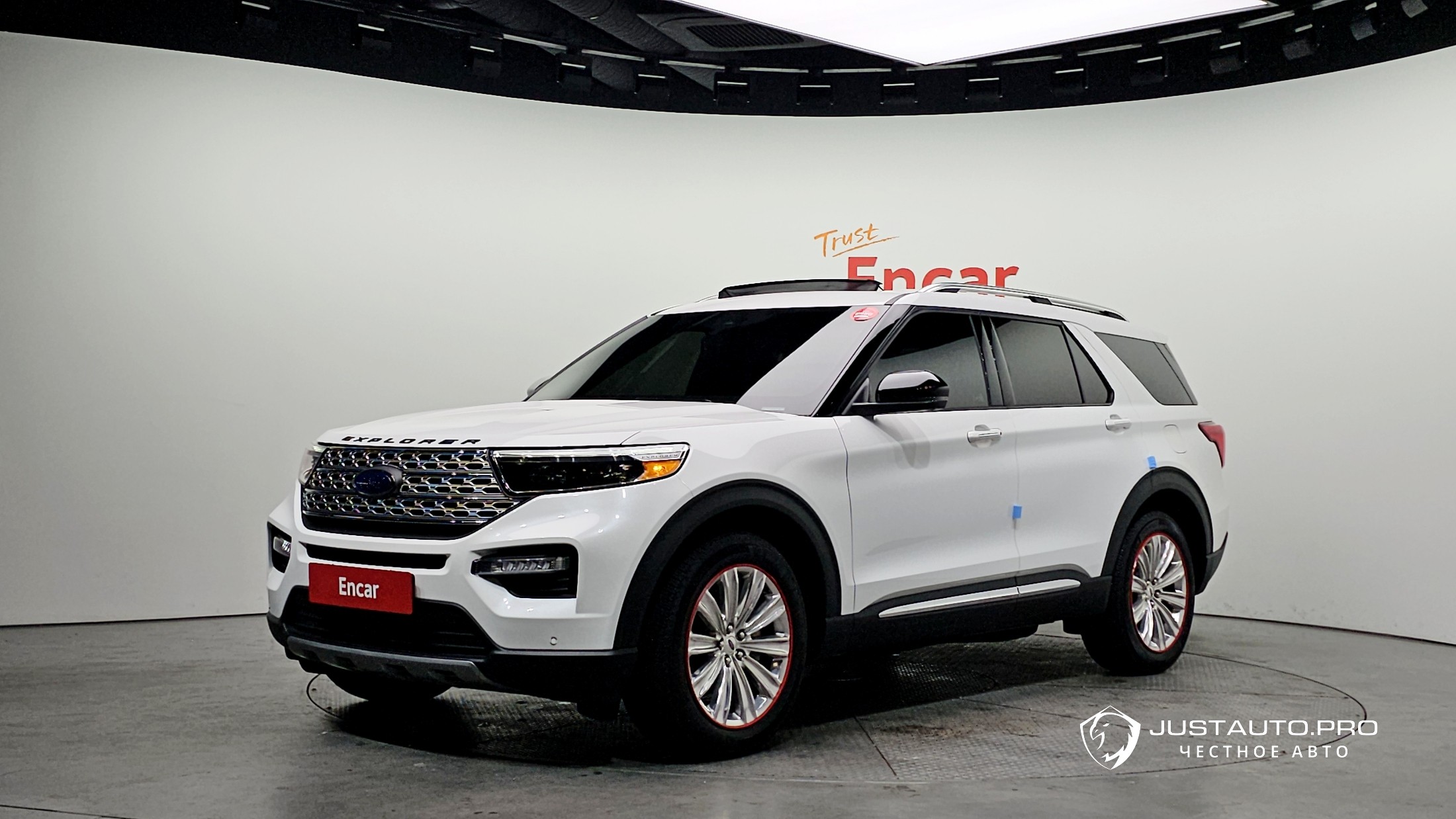 Автомобиль Ford Explorer