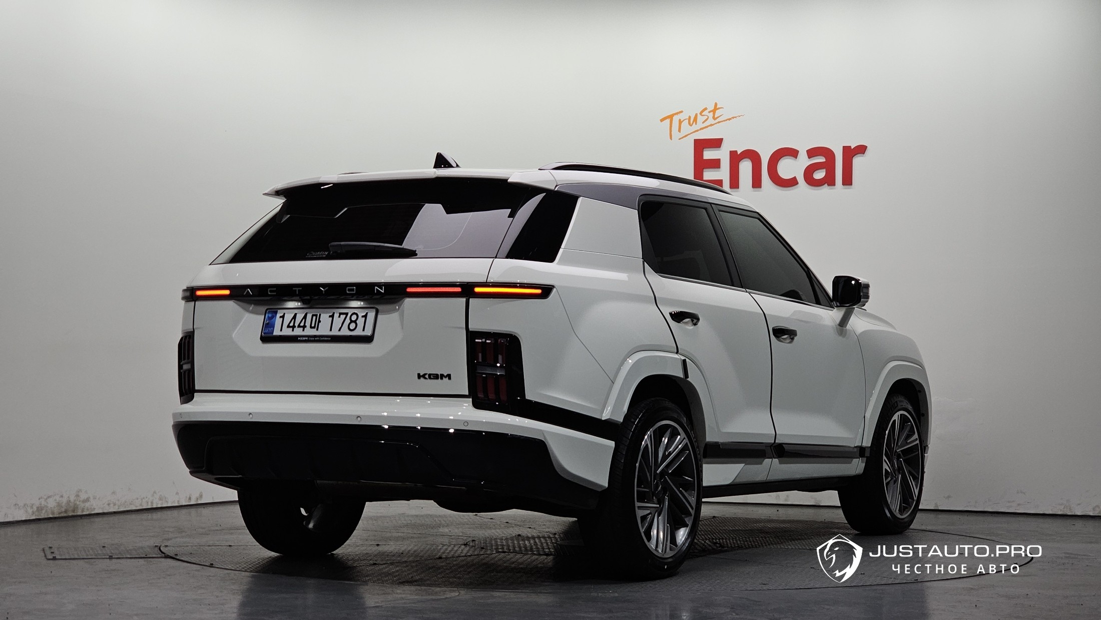 Автомобиль KG_Mobility_Ssangyong Actyon