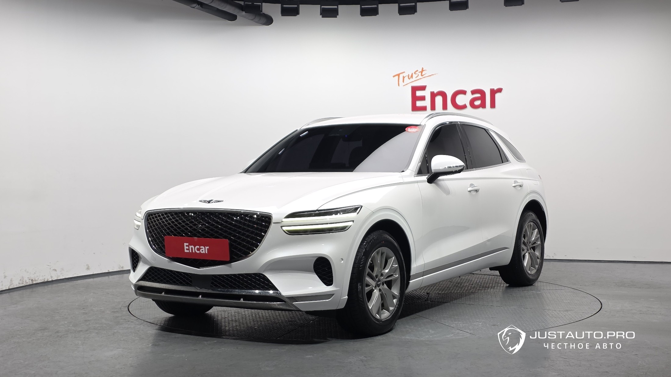 Автомобиль Genesis GV70