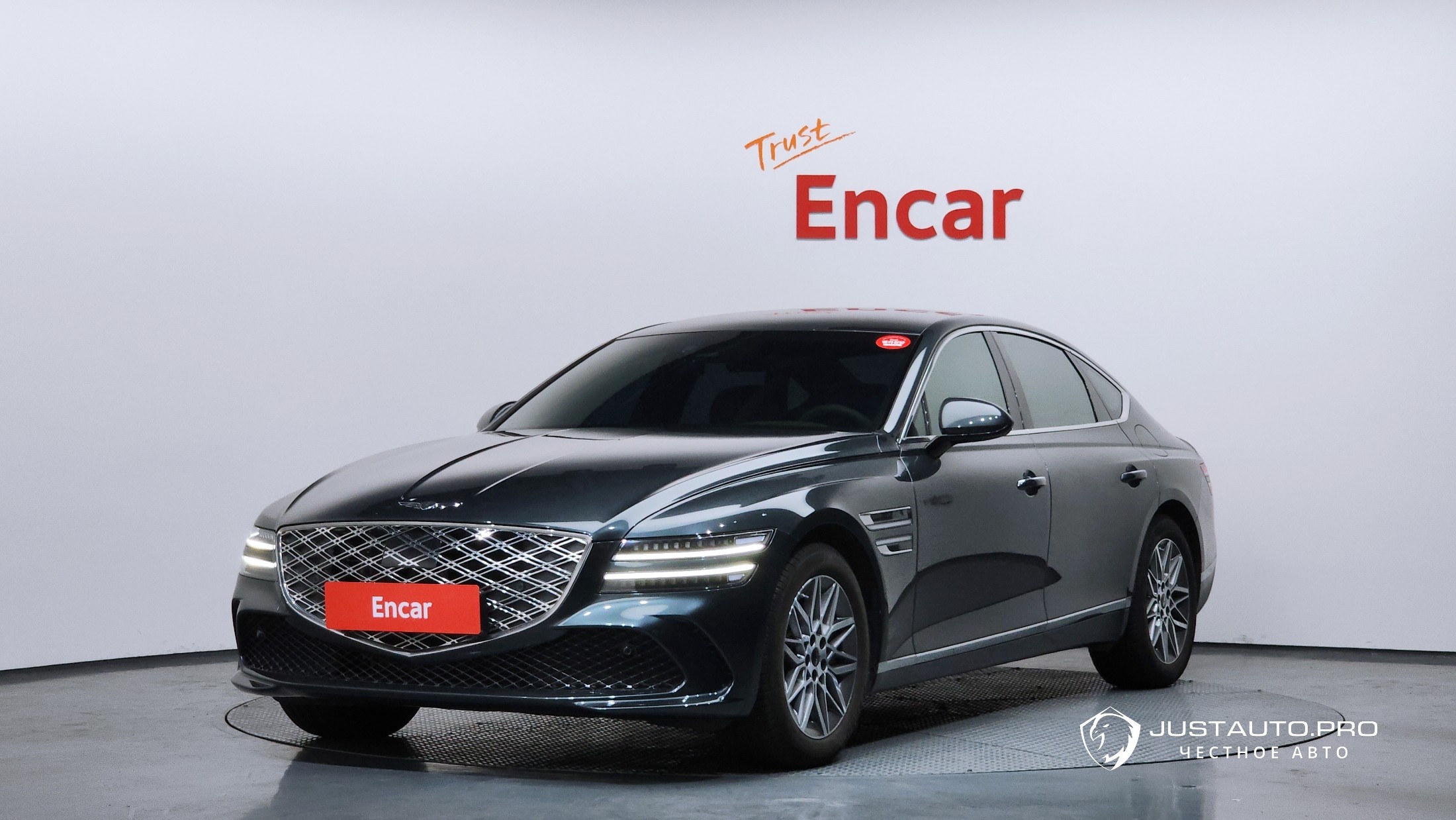 Автомобиль Genesis G80