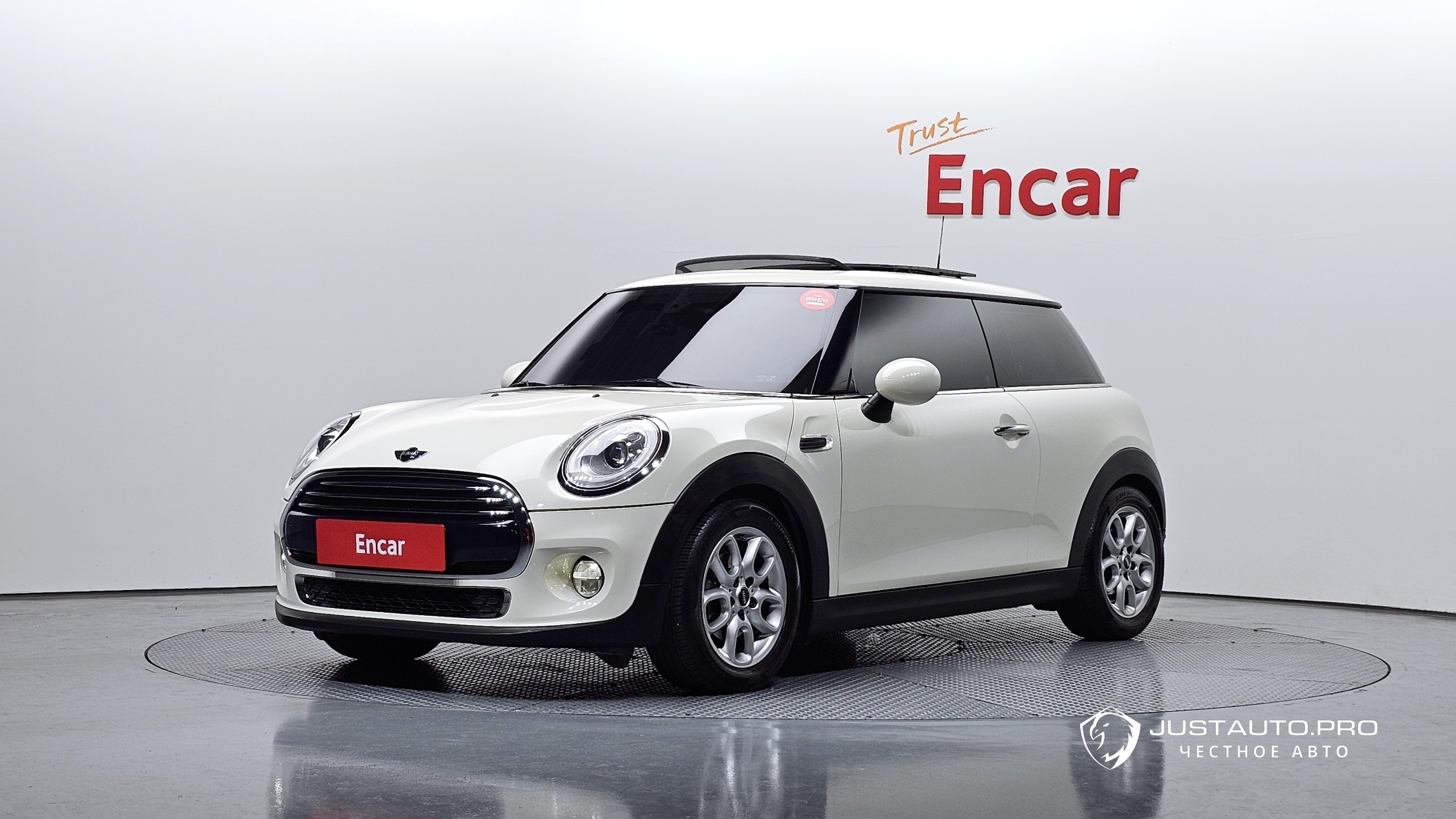 Автомобиль Mini Cooper