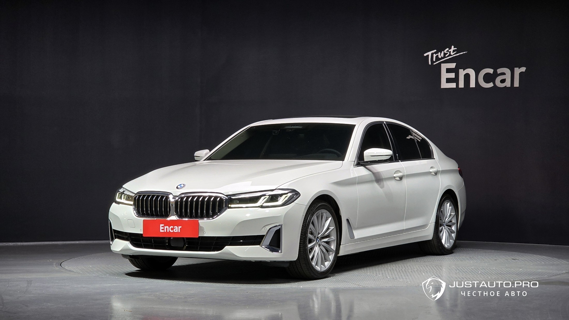 Автомобиль BMW 5-Series
