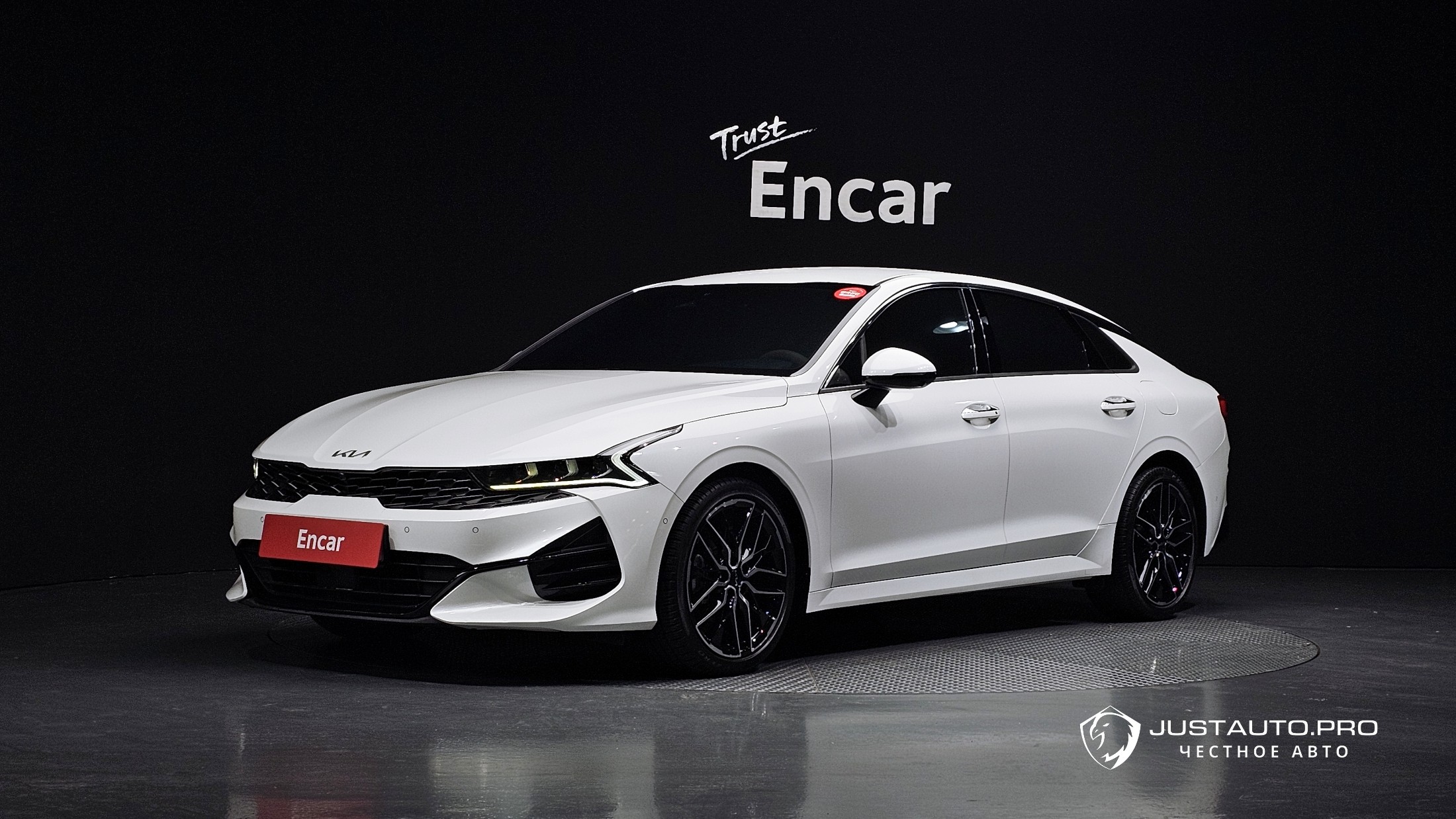 Автомобиль Kia K5