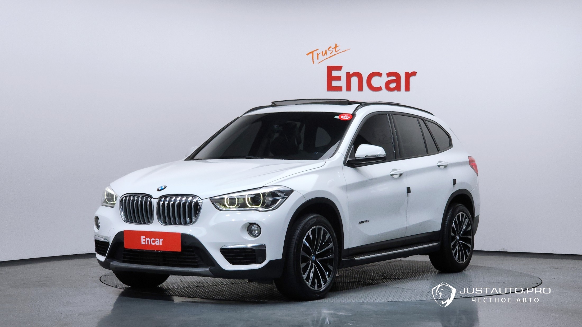 Автомобиль BMW X1